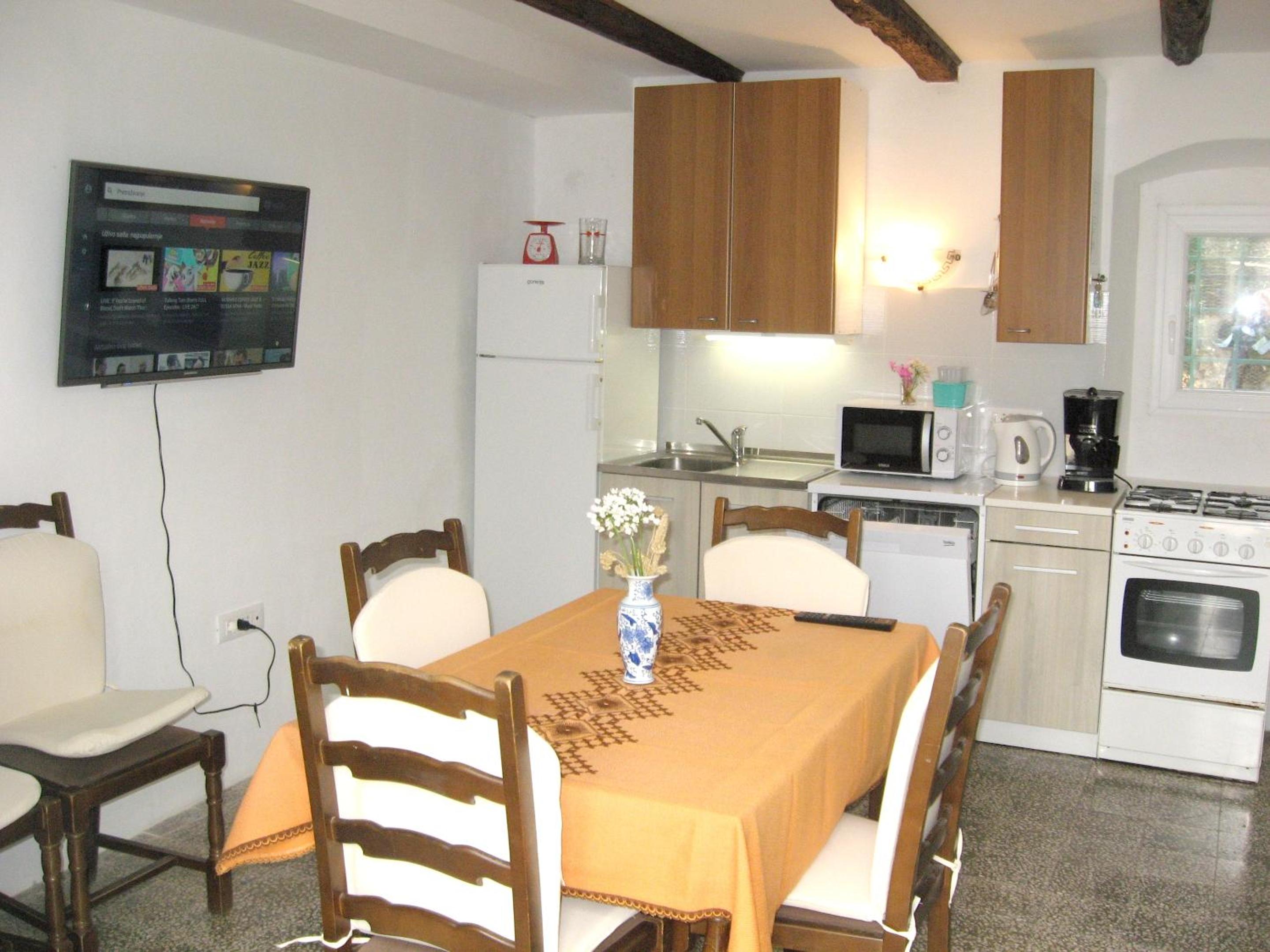 Charming House in Sveti Jakov, Mountain View