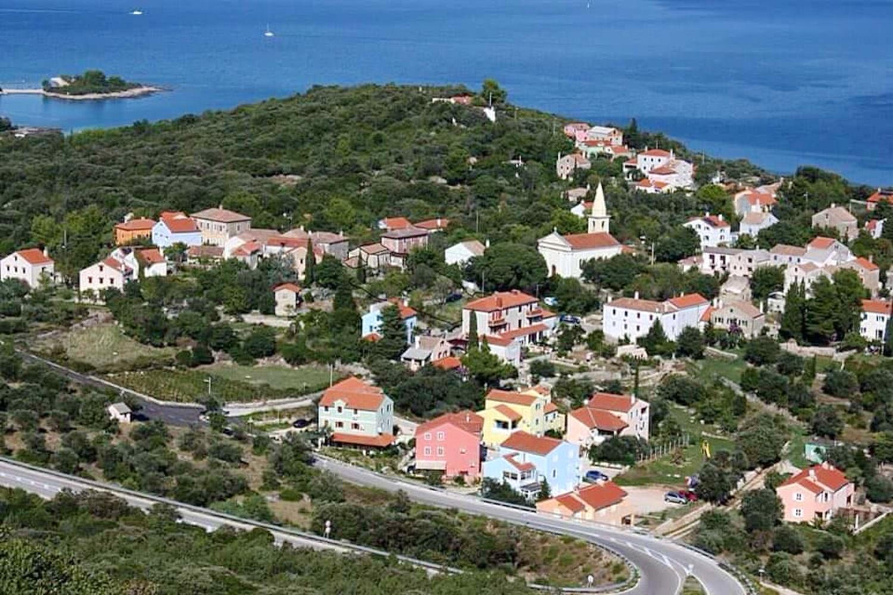 Charming House in Sveti Jakov, Mountain View