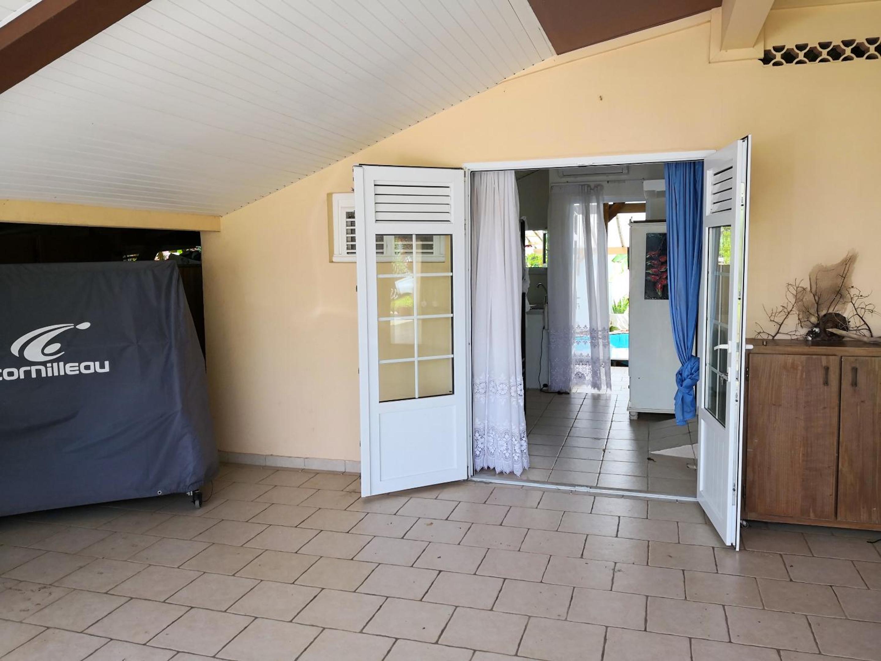 Appartement moderne à Le Lamentin avec piscine partagée - 20m²