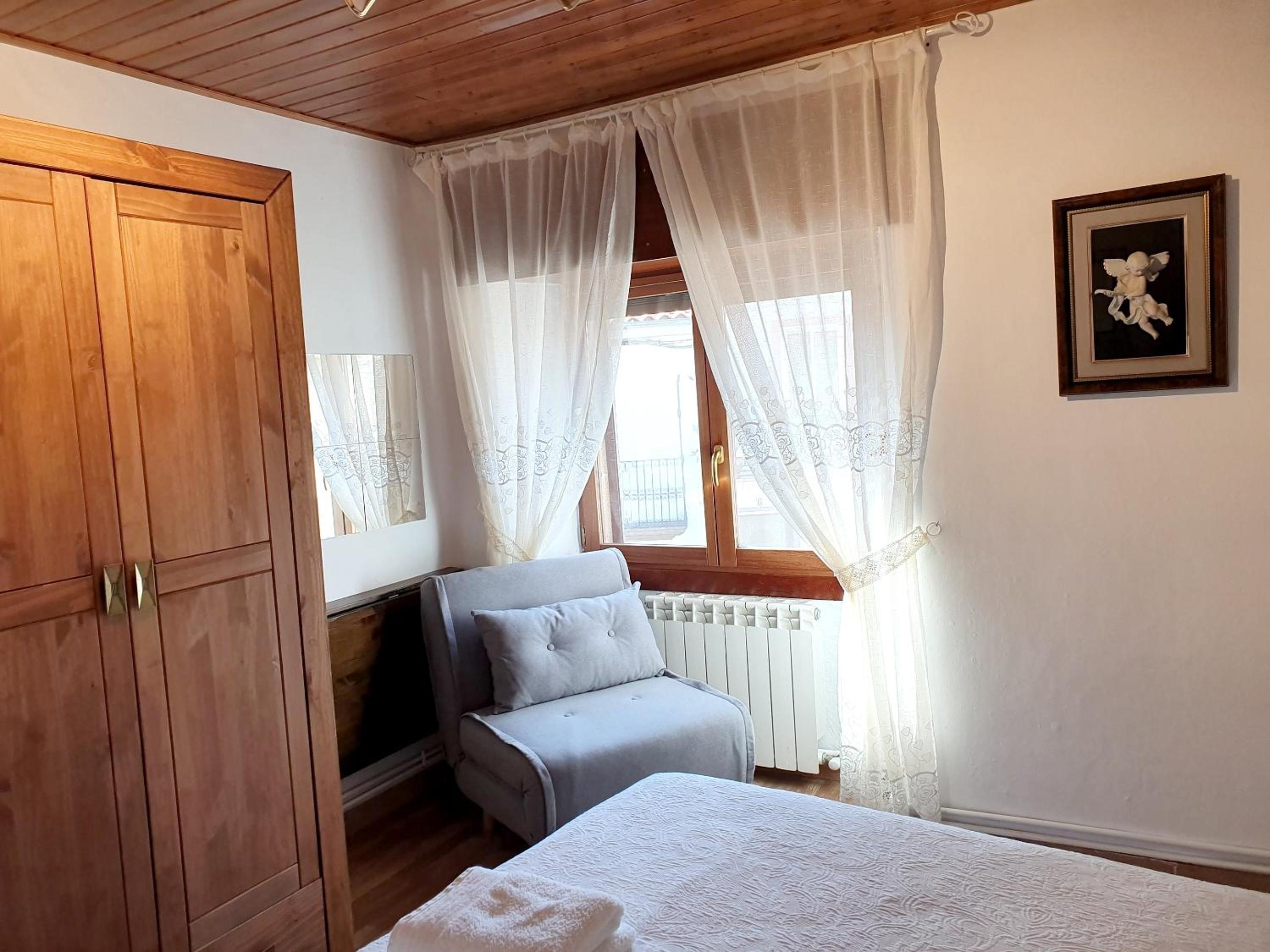Charming House in Pereña de la Ribera