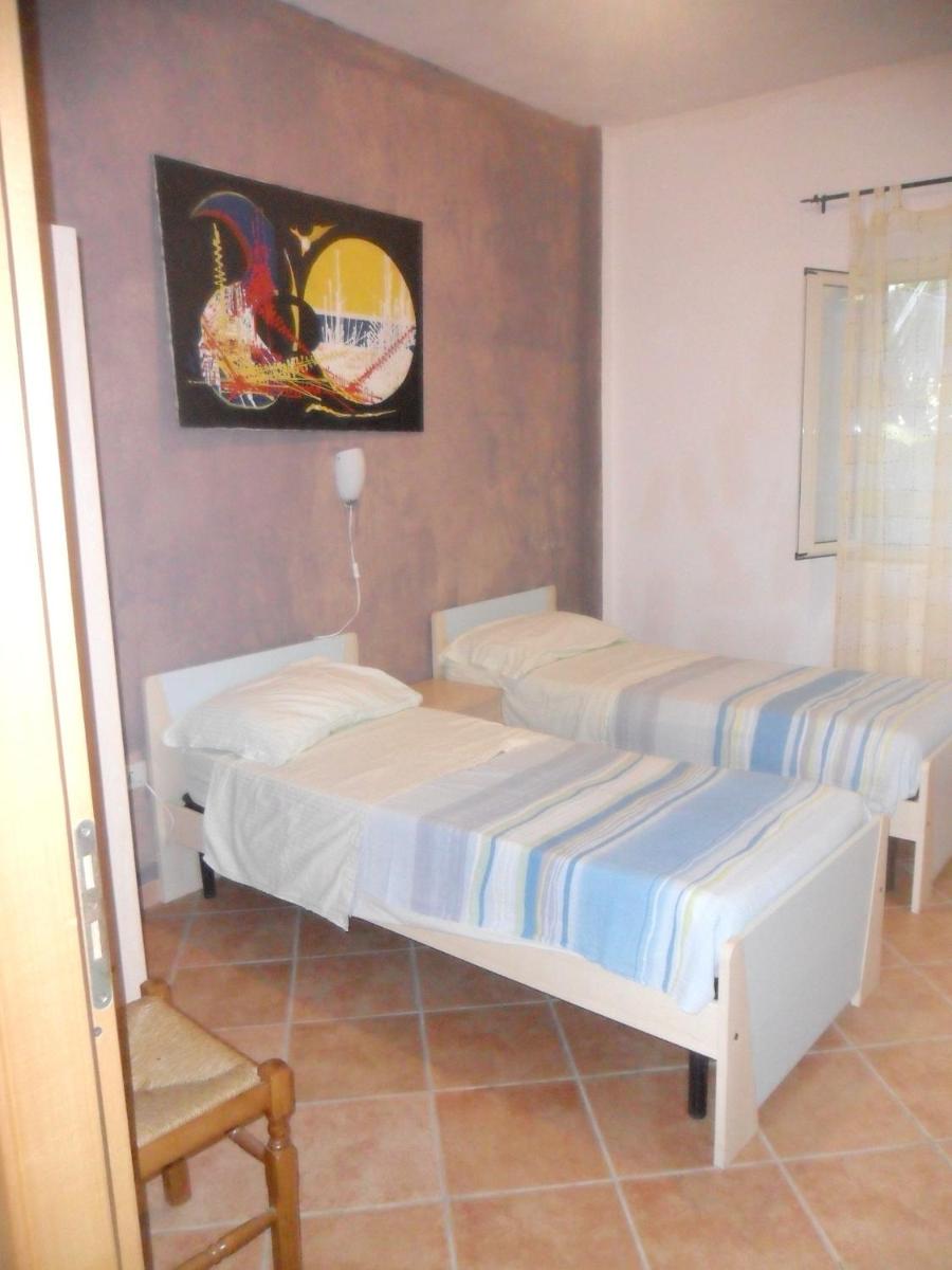 2 bedrooms appartement at Santa Maria 600 m away from the beach with shared pool furnished garden and wifi