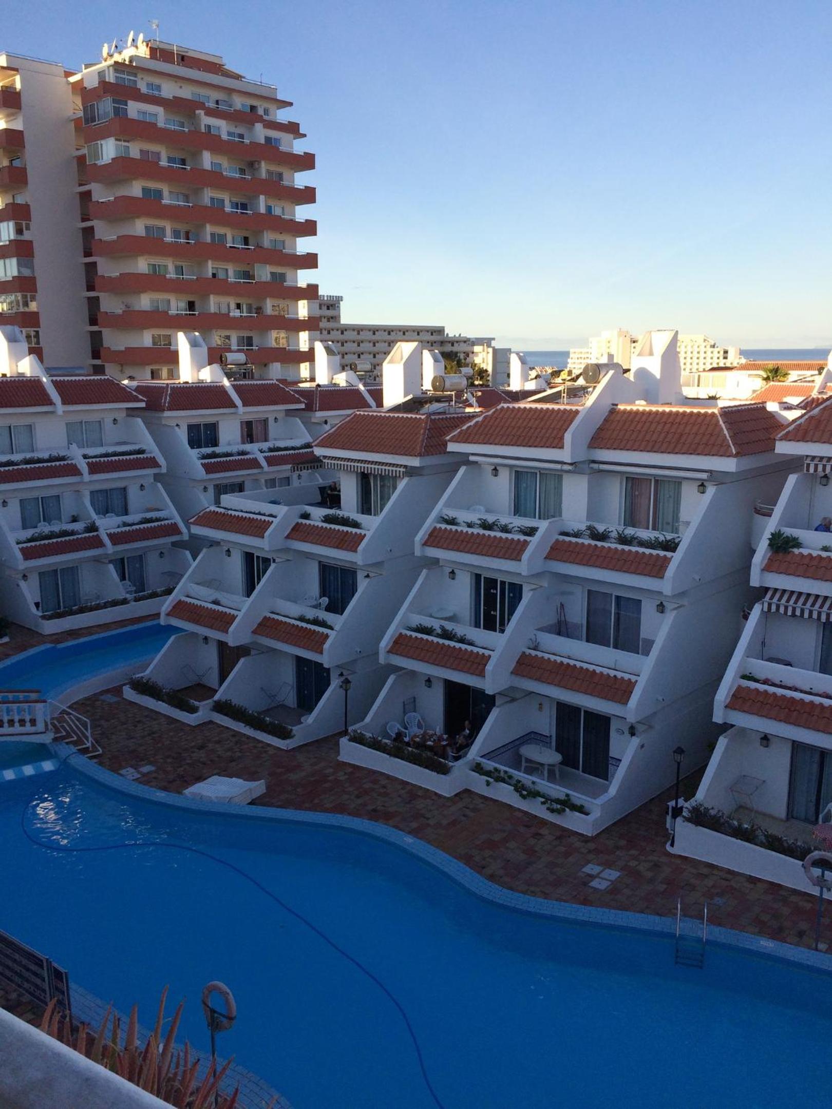 Cozy apartment in Arona 60 m² with shared pool photo 3