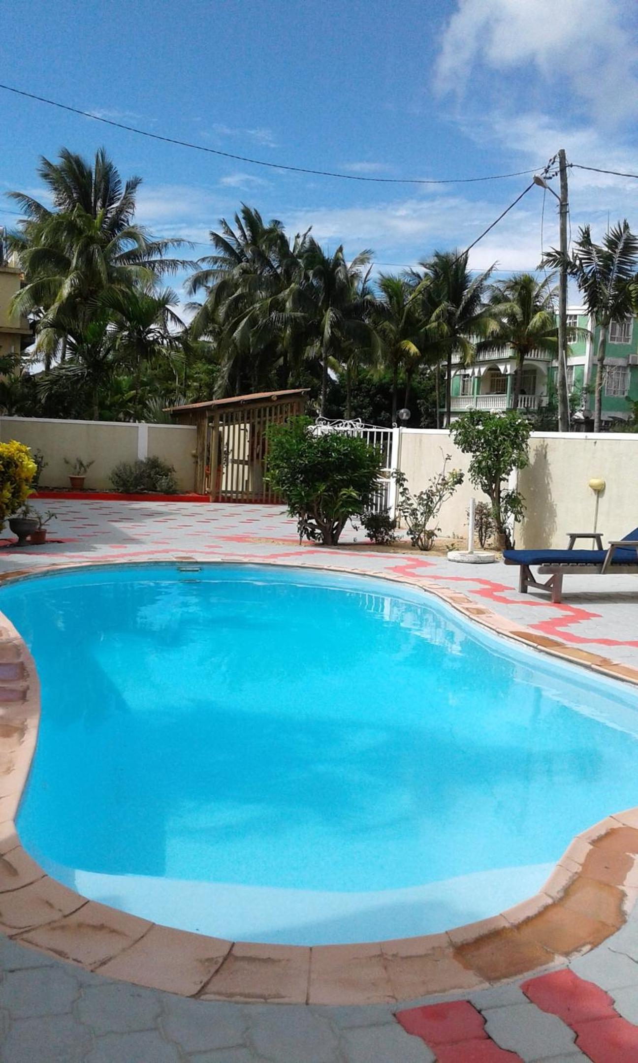 Spacious apartment in Trou aux Biches 100 m² with shared pool view 2