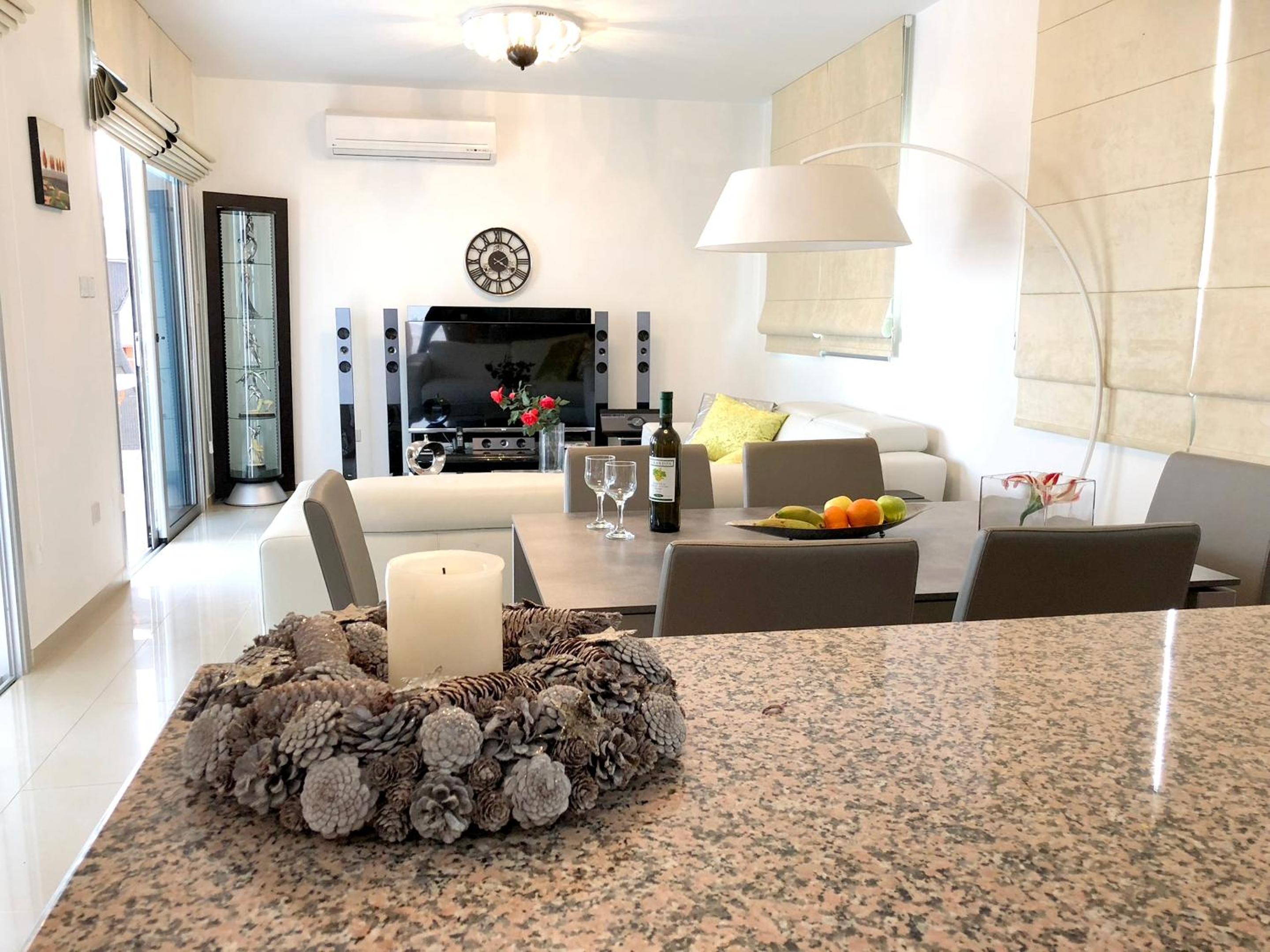 Elegant Villa in Peyia with Sea View and Private Pool