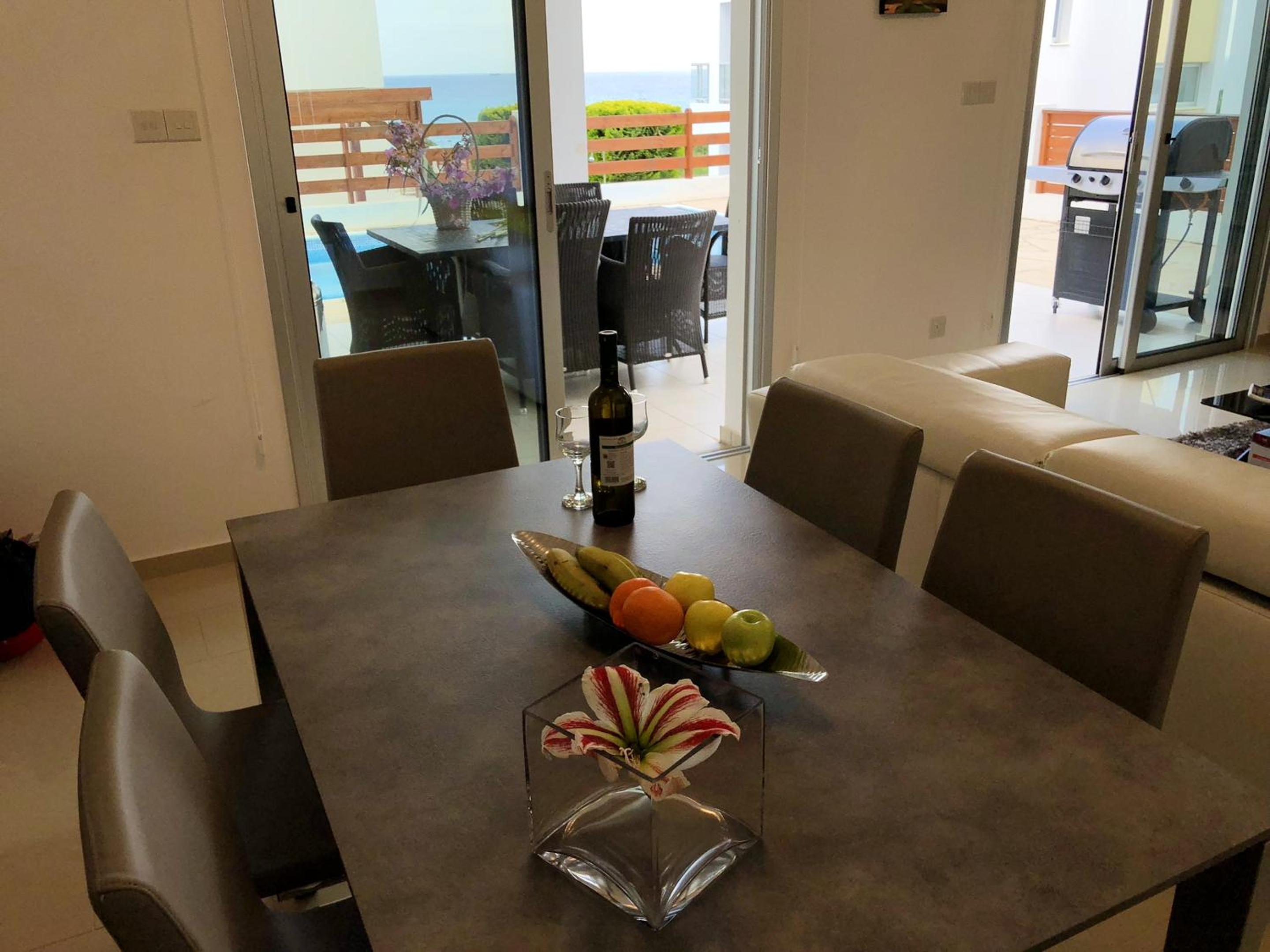 Elegant Villa in Peyia with Sea View and Private Pool