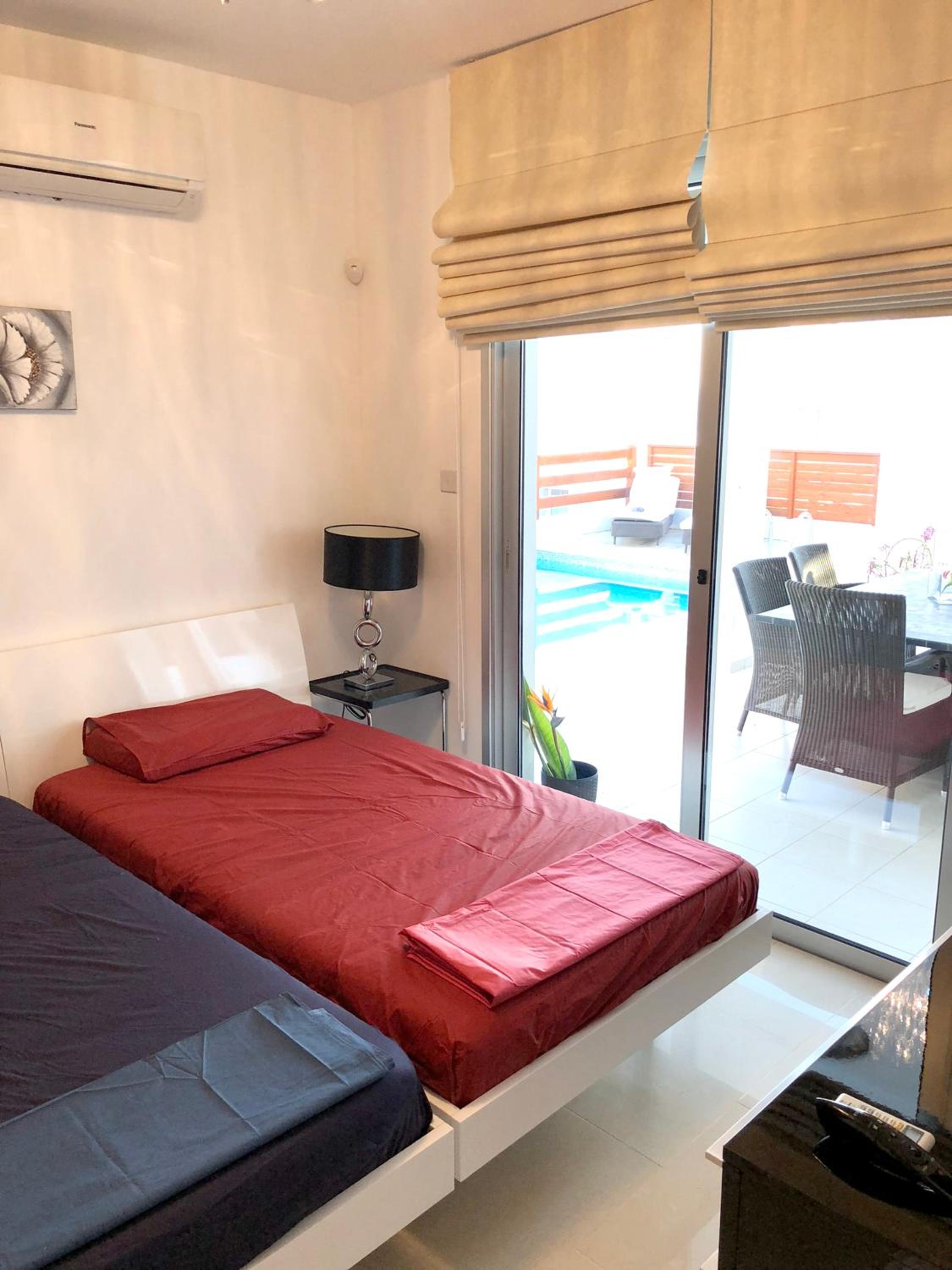 Elegant Villa in Peyia with Sea View and Private Pool