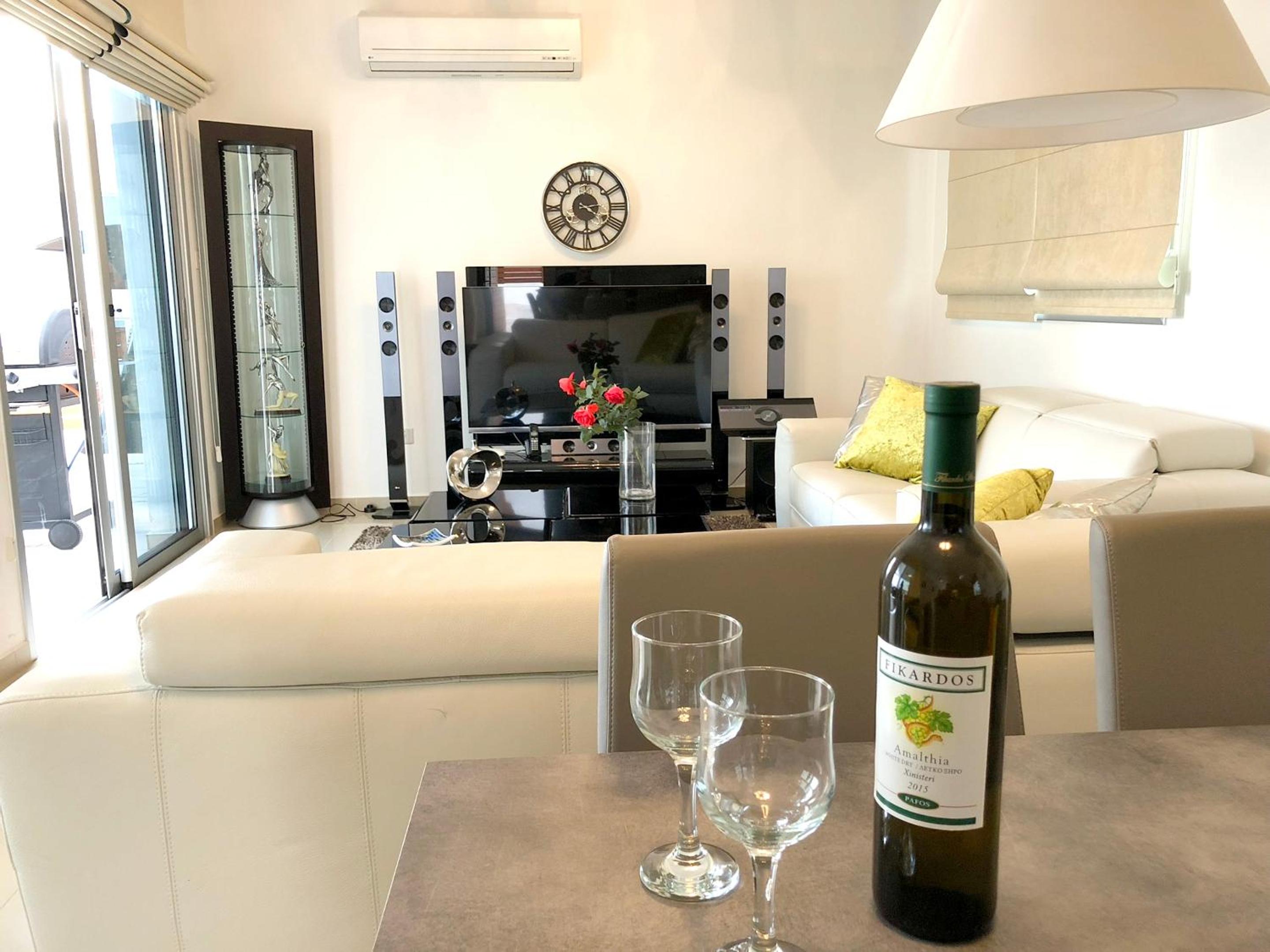 Elegant Villa in Peyia with Sea View and Private Pool