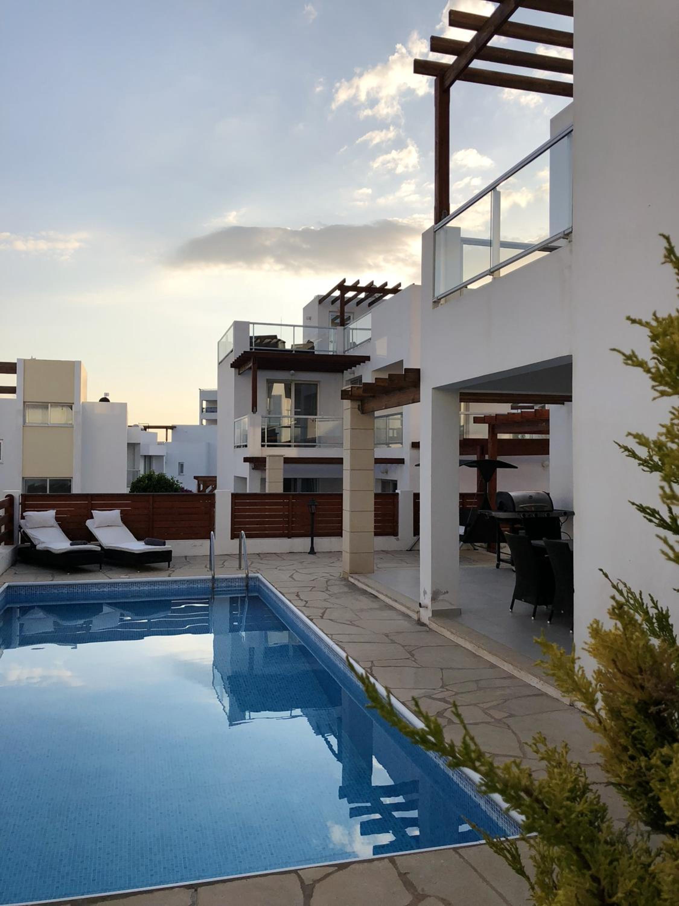 Elegant Villa in Peyia with Sea View and Private Pool