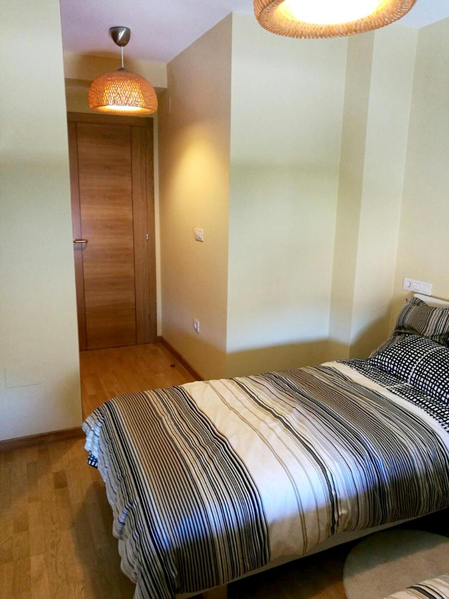 2 bedrooms appartement with terrace at Puerto de Vega 3 km away from the beach