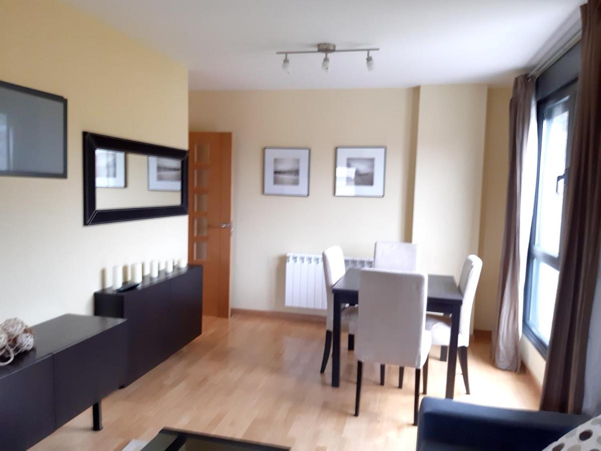 2 bedrooms appartement with terrace at Puerto de Vega 3 km away from the beach