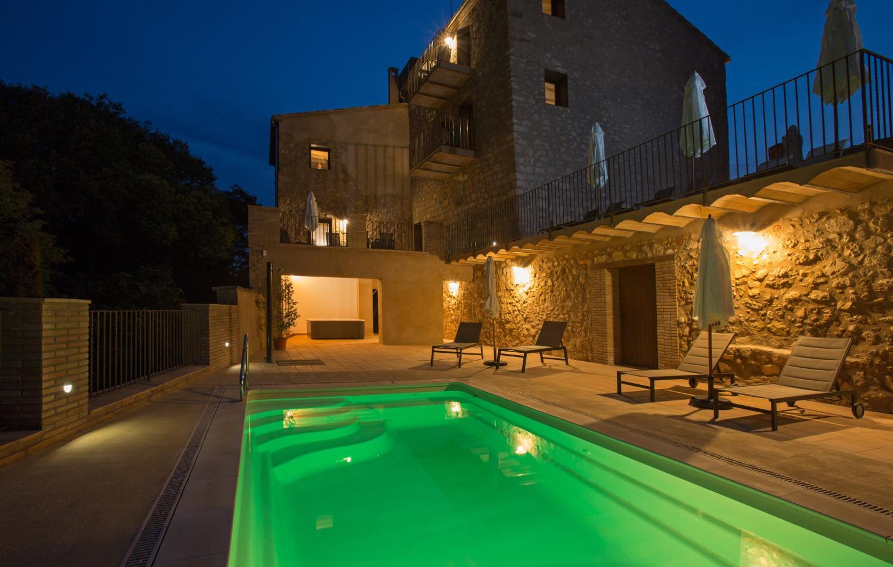 Cozy apartment in Orpí with pool