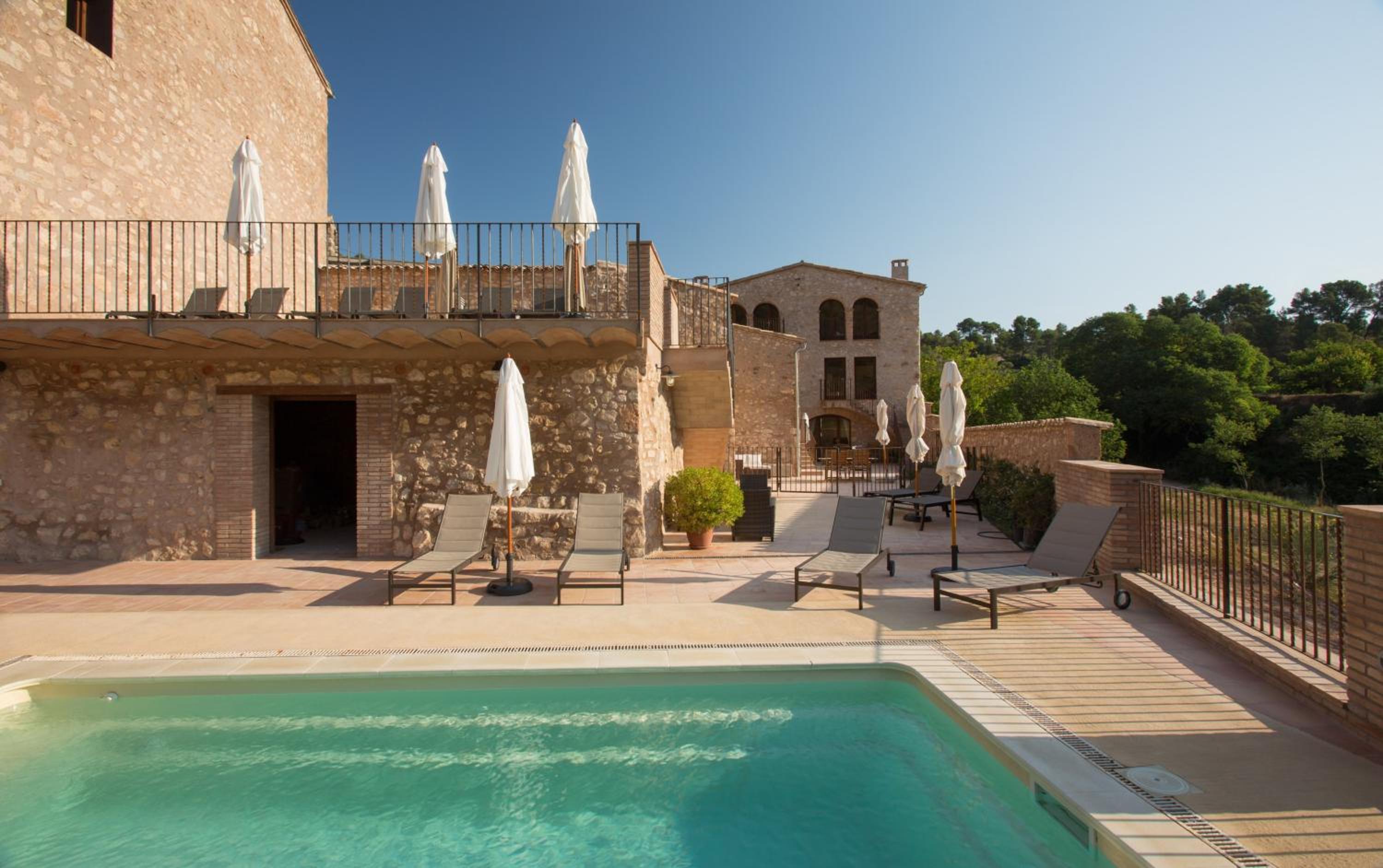 Cozy apartment in Orpí with pool