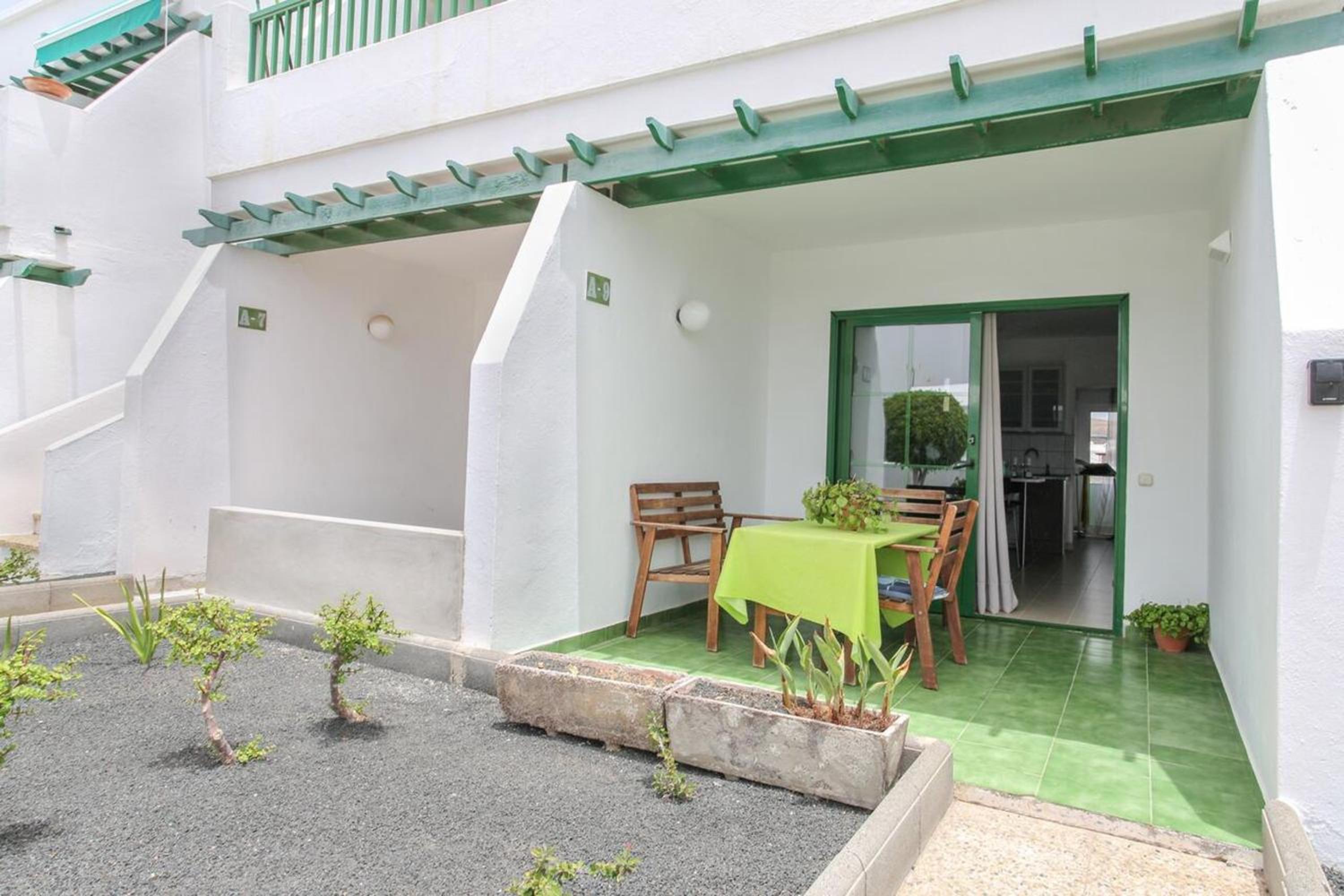 Charming apartment in Tías with shared pool - 50 m² view 2