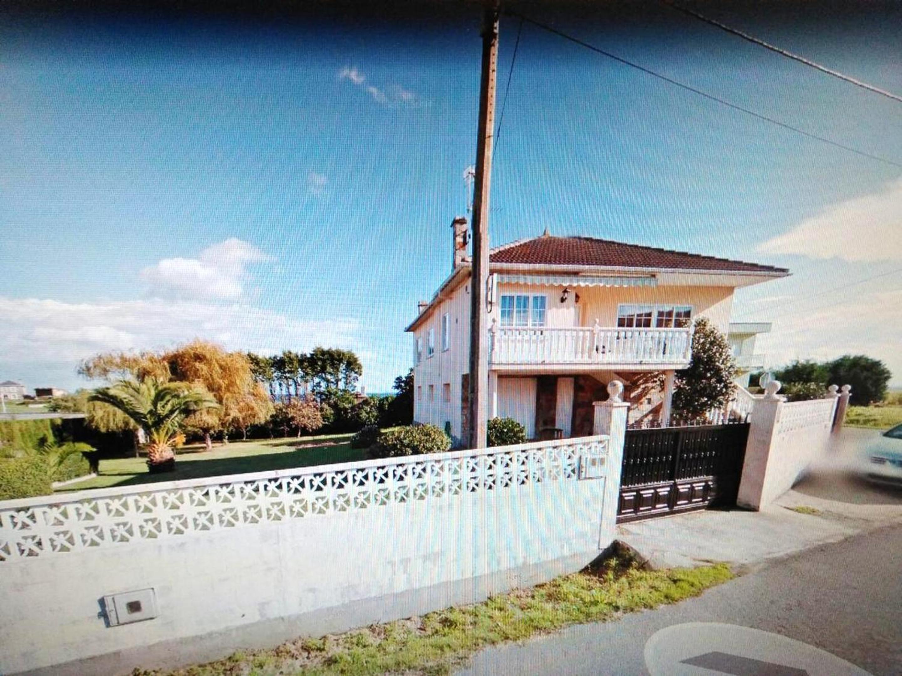 Charming House in Nois Lugo with Terrace and Garden view 3