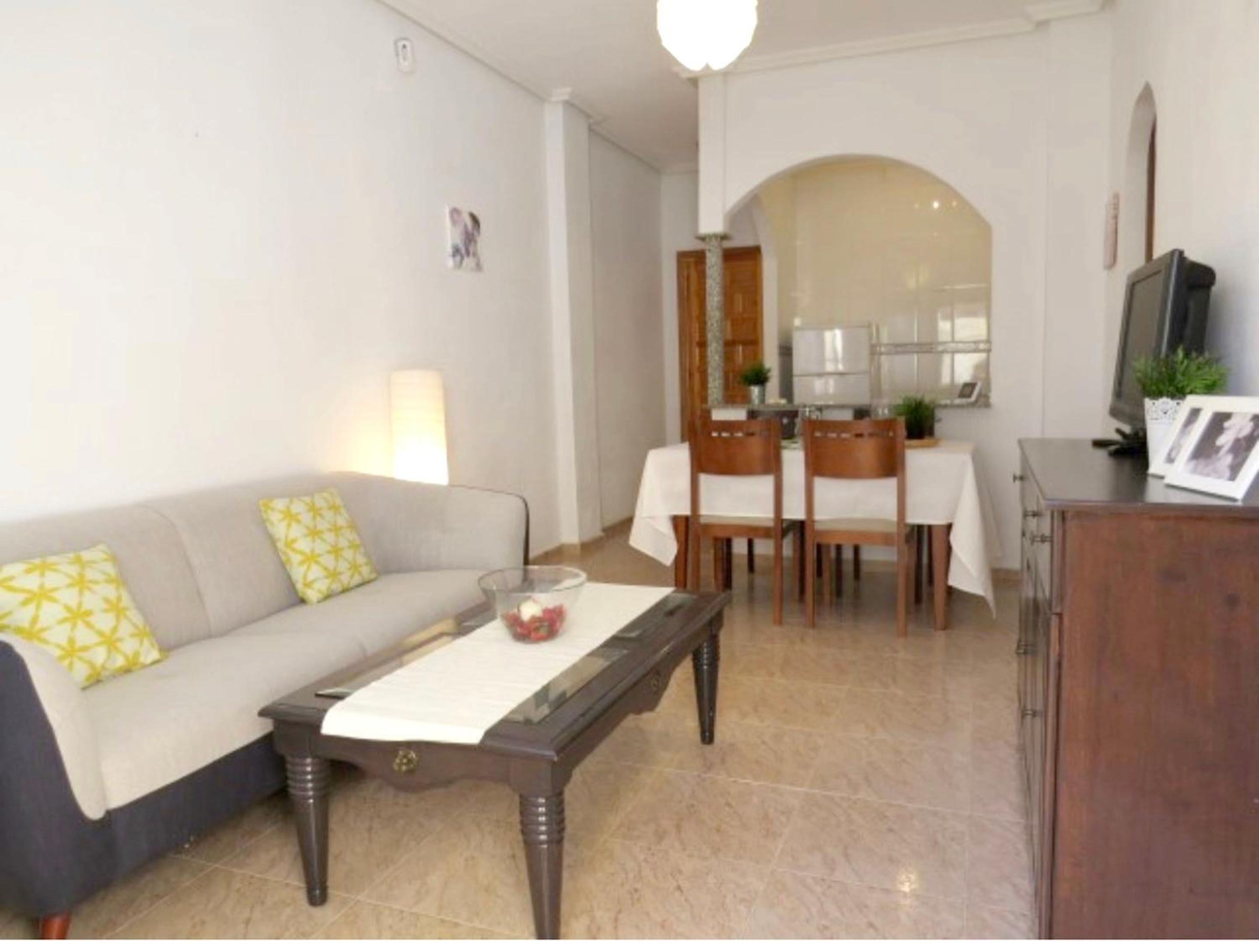 Elegant apartment in Torrevieja with shared pool