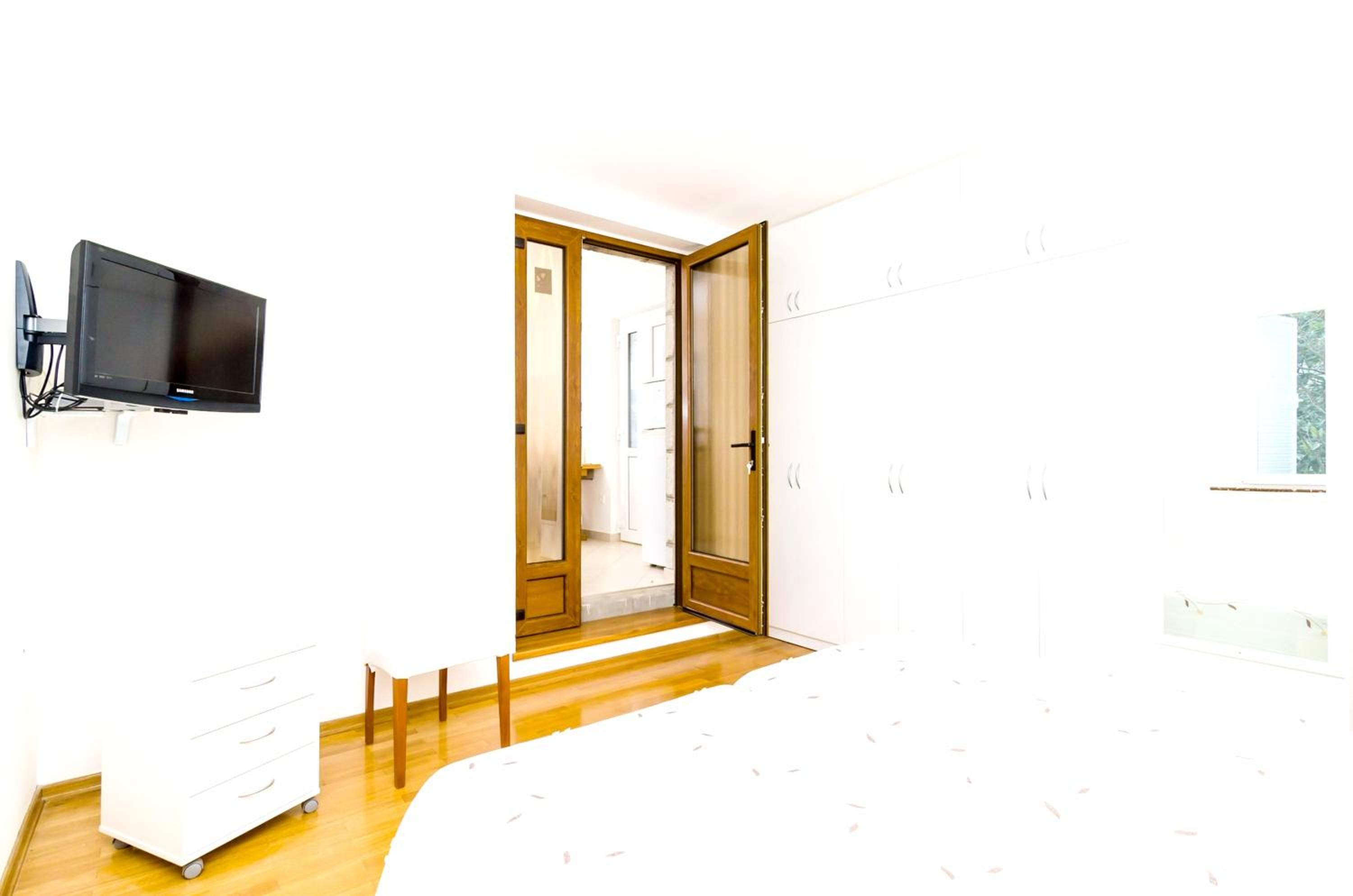 Cozy apartment in Dubrovnik 36 m² sea and garden view