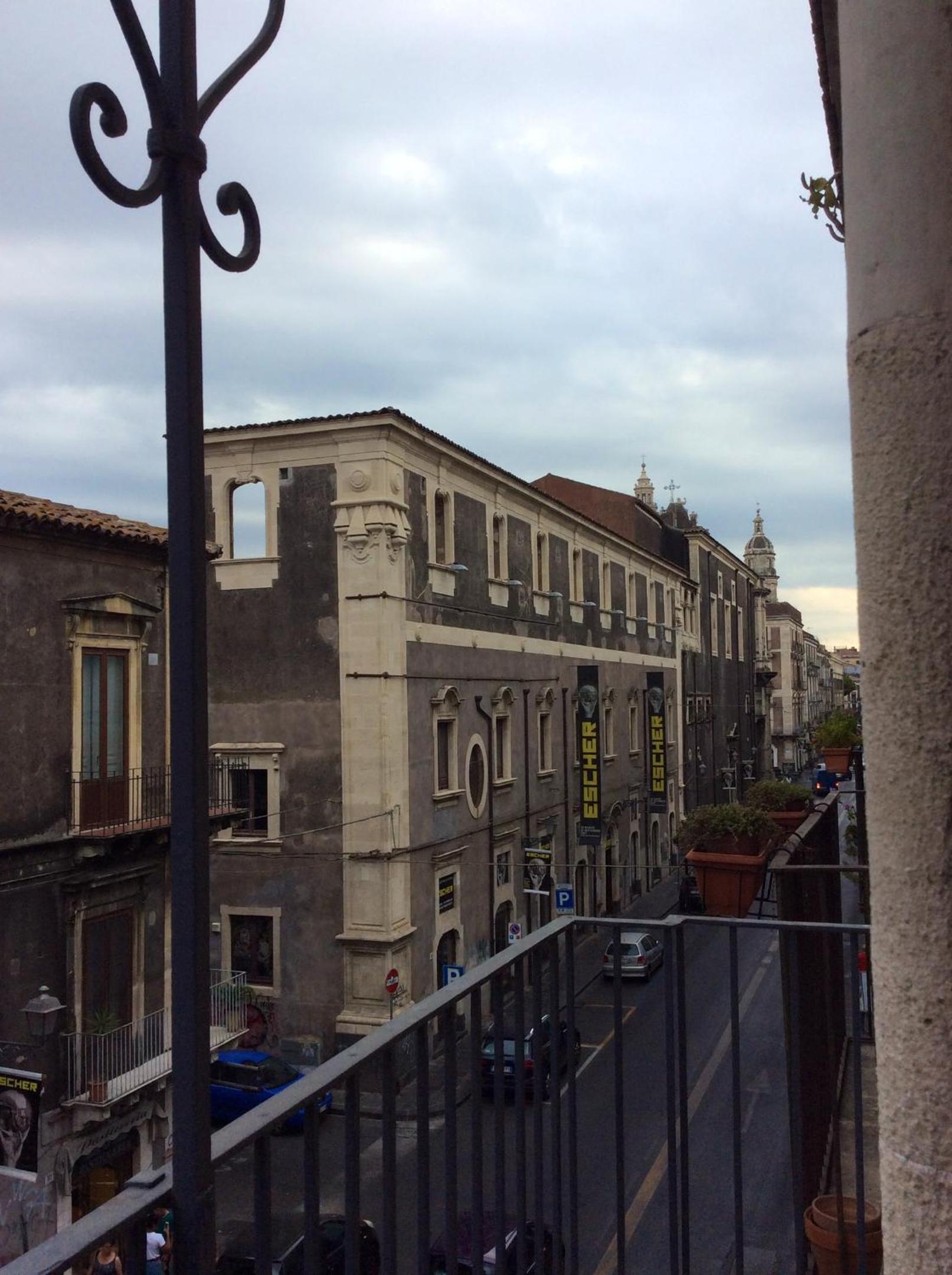 Spacious Apartment in Catania, terrace & city view view 4