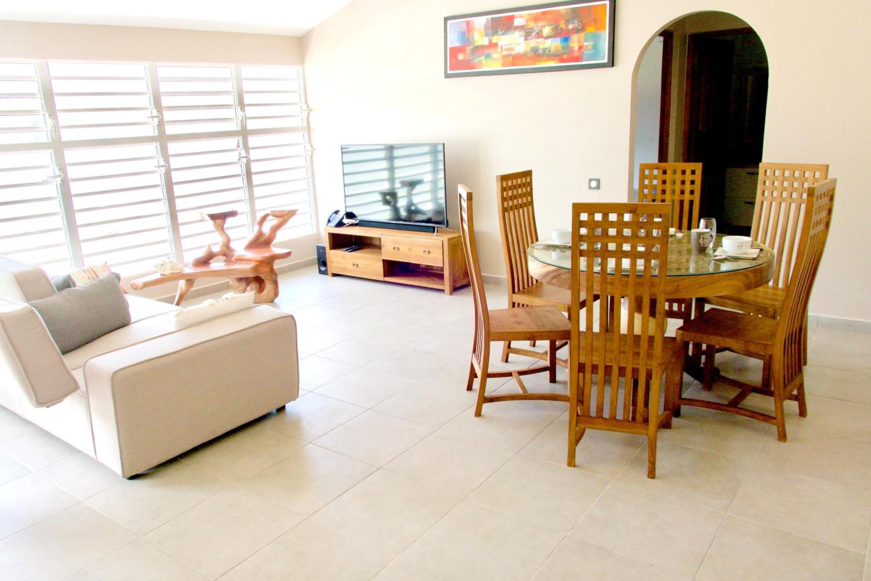 Maison de charme a Sainte Anne + Jacuzzi