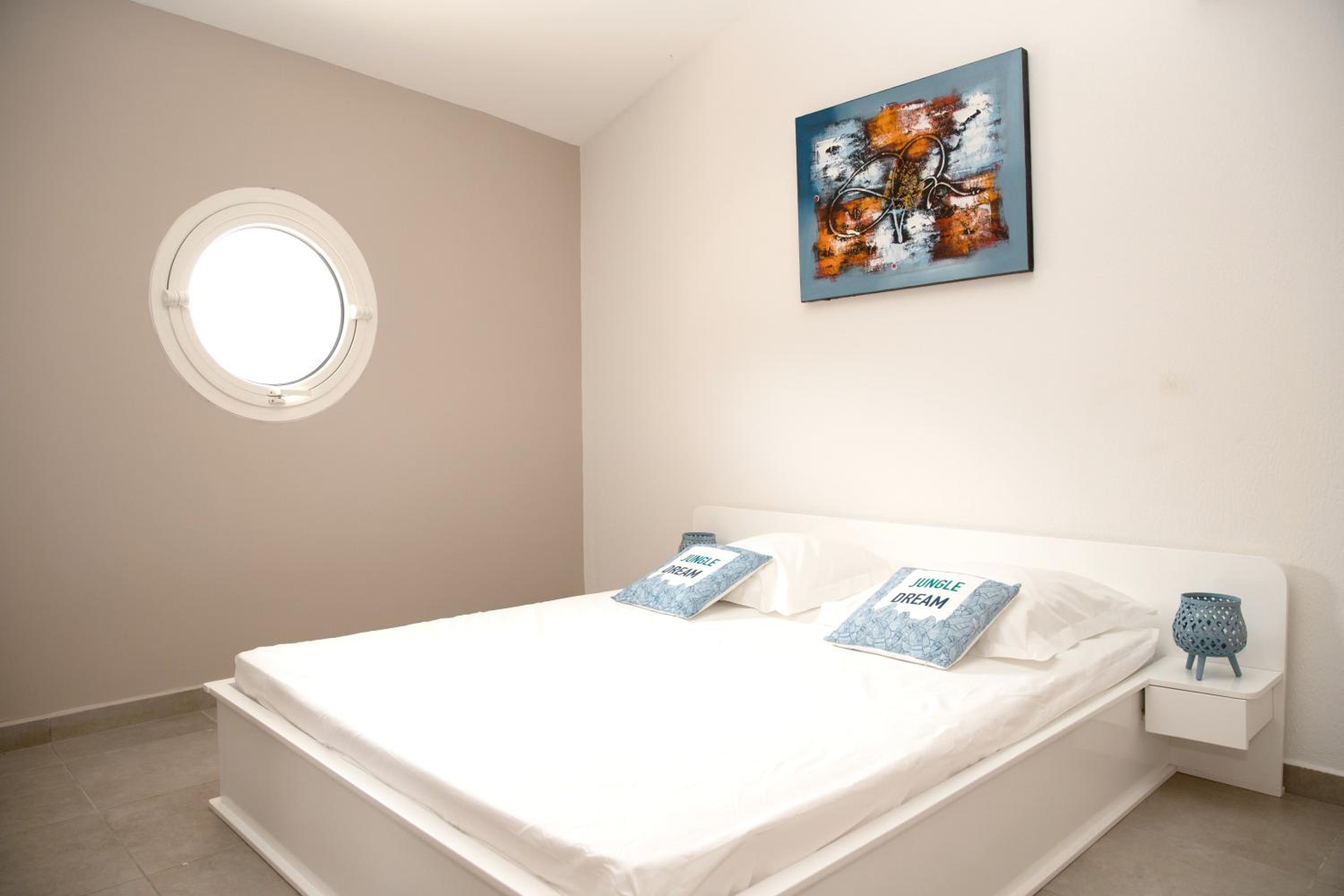 Maison de charme a Sainte Anne + Jacuzzi