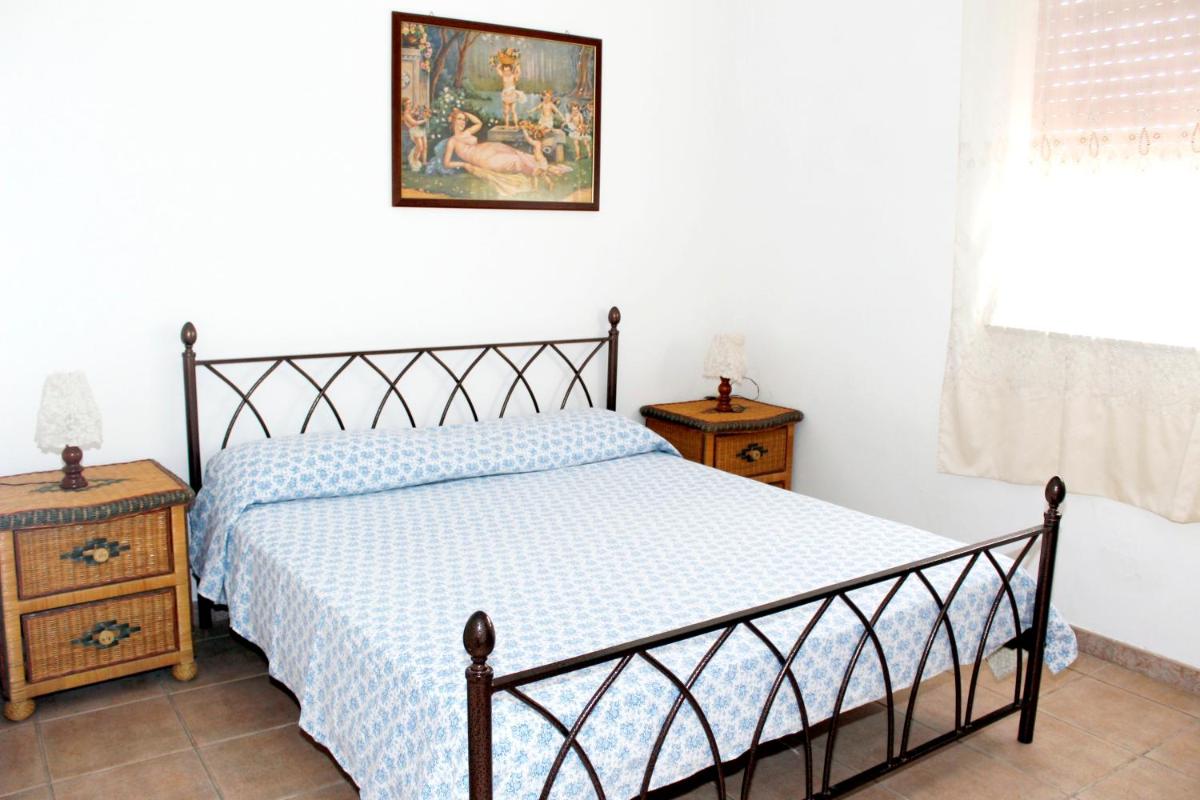 3 bedrooms appartement at Pachino 40 m away from the beach with furnished terrace view 2