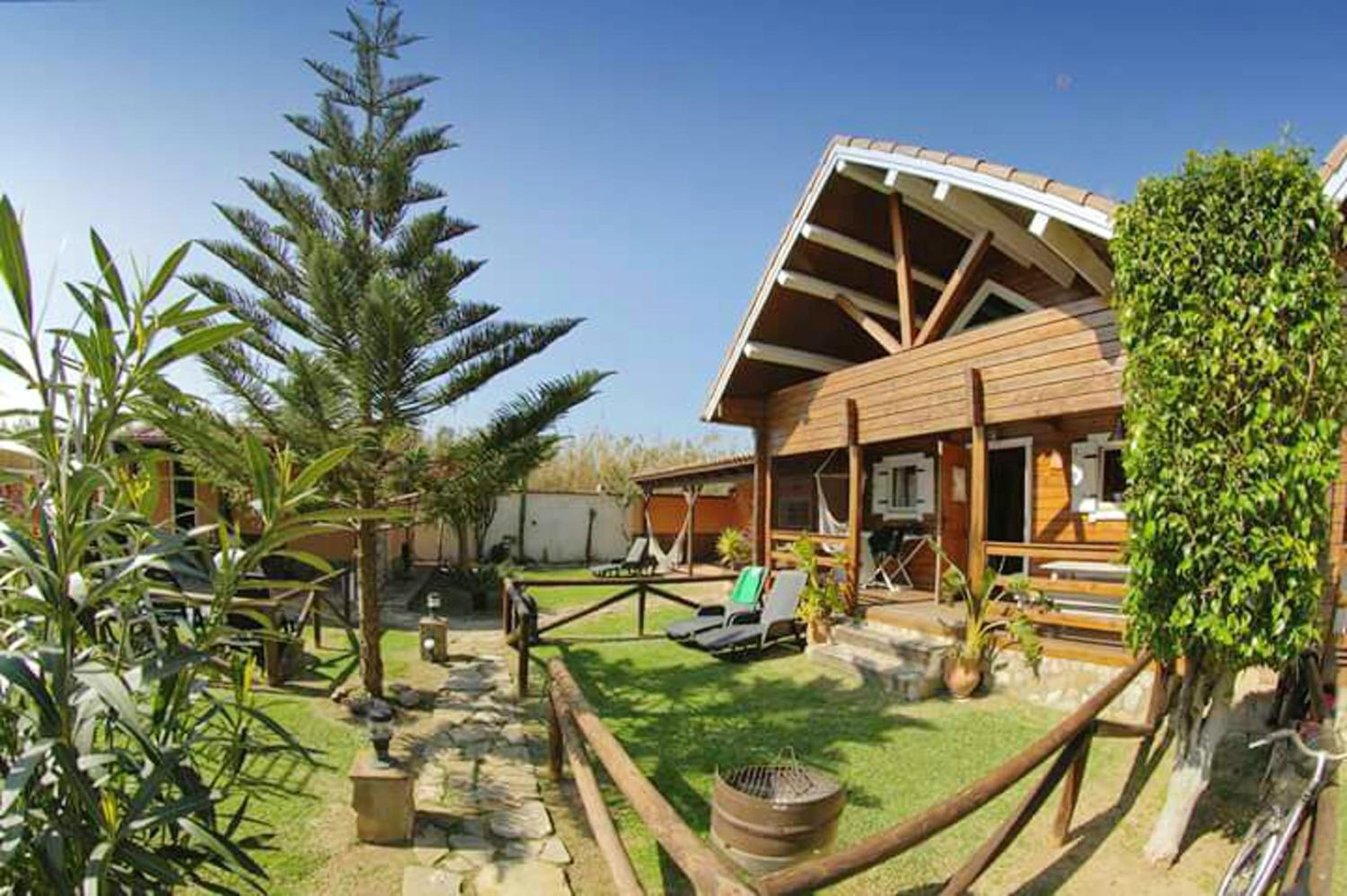 Charming bungalow in Tarifa with mountain view and garden