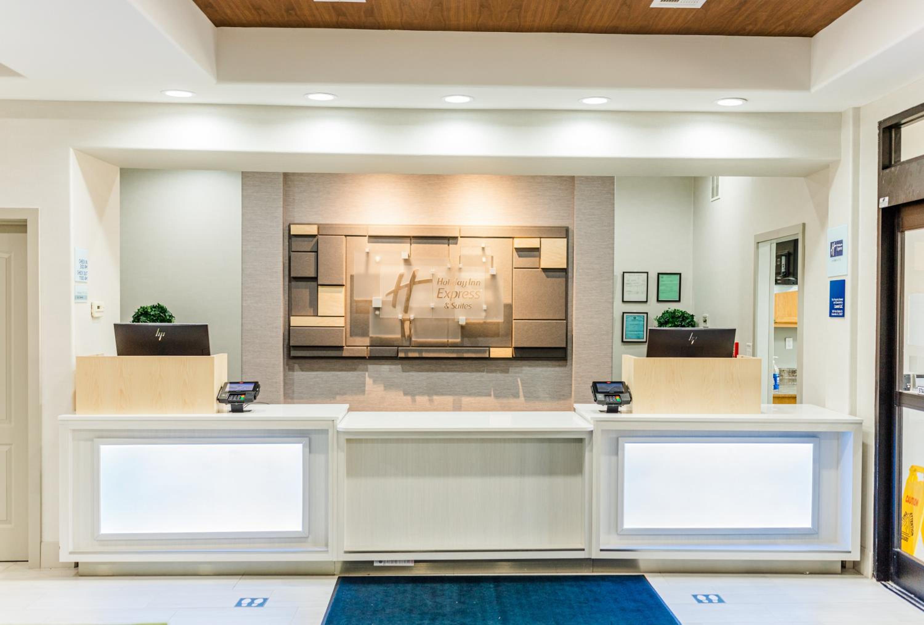 Greenville Vacations - Holiday Inn Express Hotel  Suites Greenville, an IHG Hotel - Property Image 9