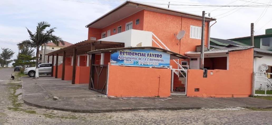 RESIDENCIAL FÁVERO