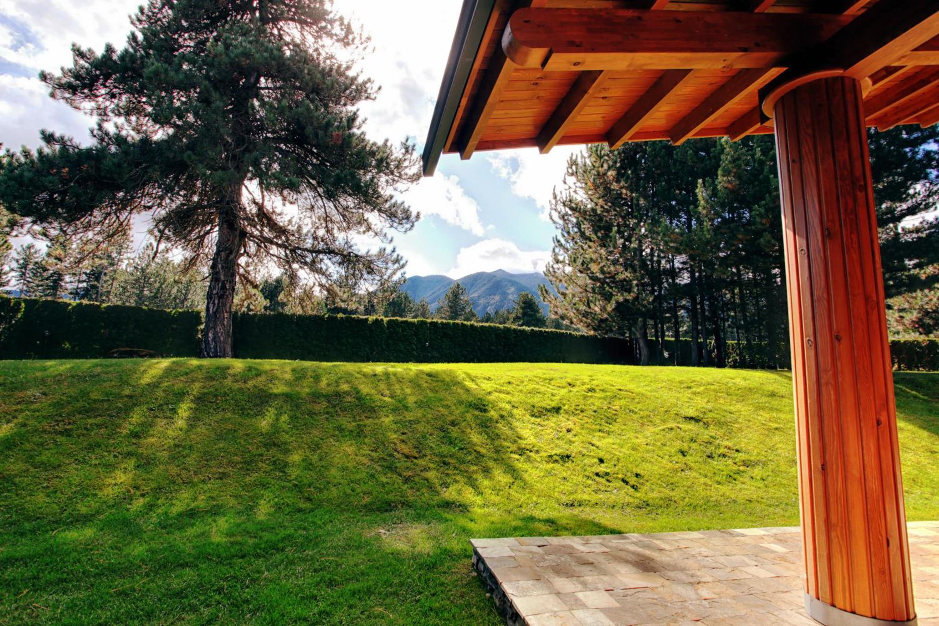 Villa Four Seasons view 2