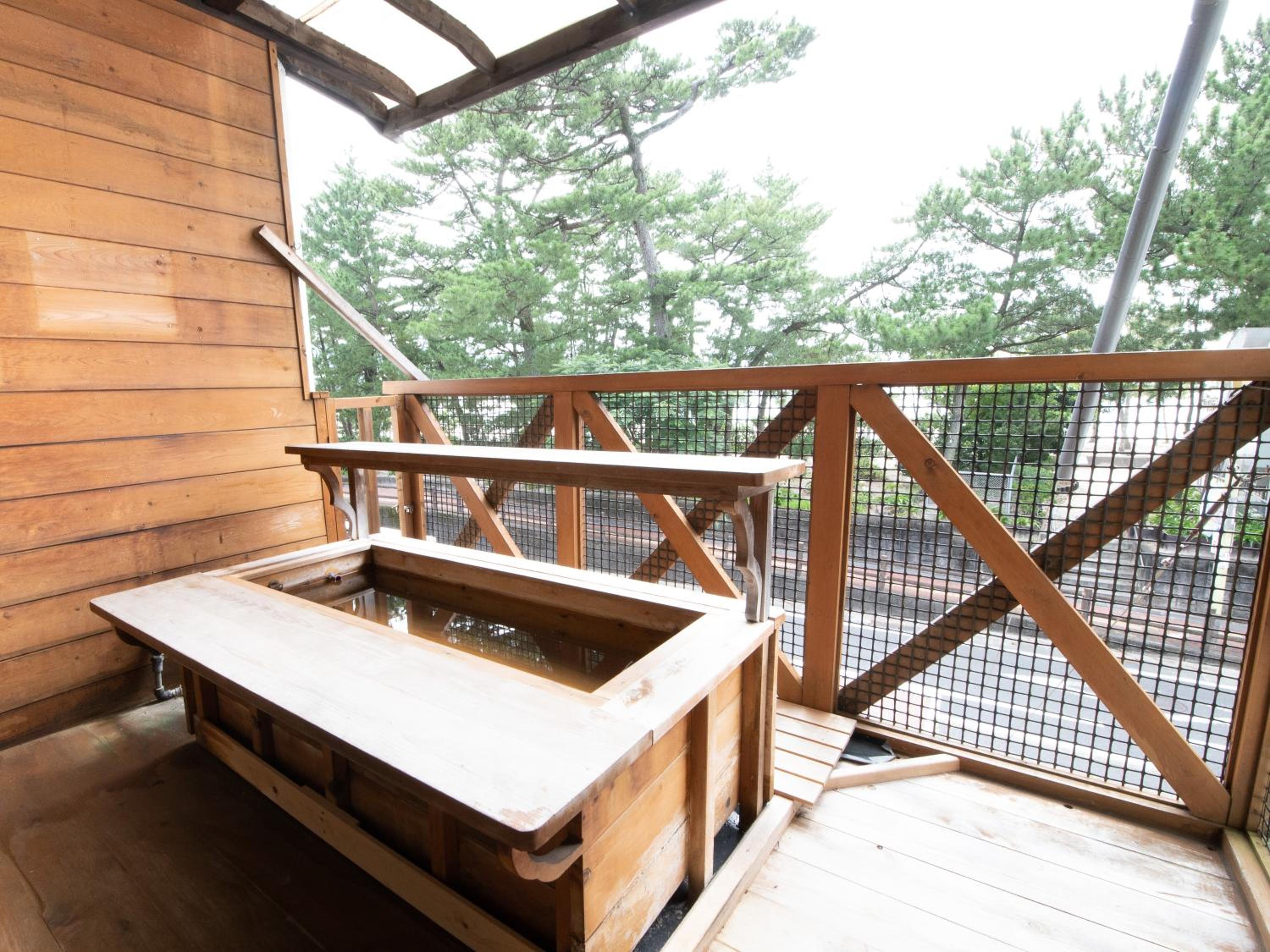 HOTEL SHIRAHAMAKAN view 5