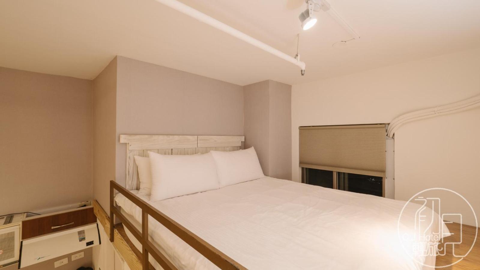 CJ Hotel