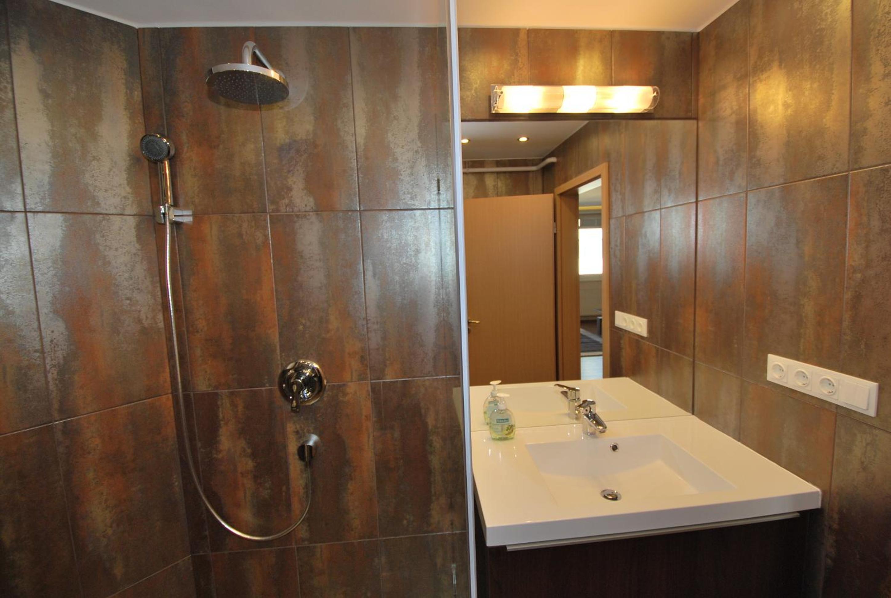 Arpad Bridge Apartments