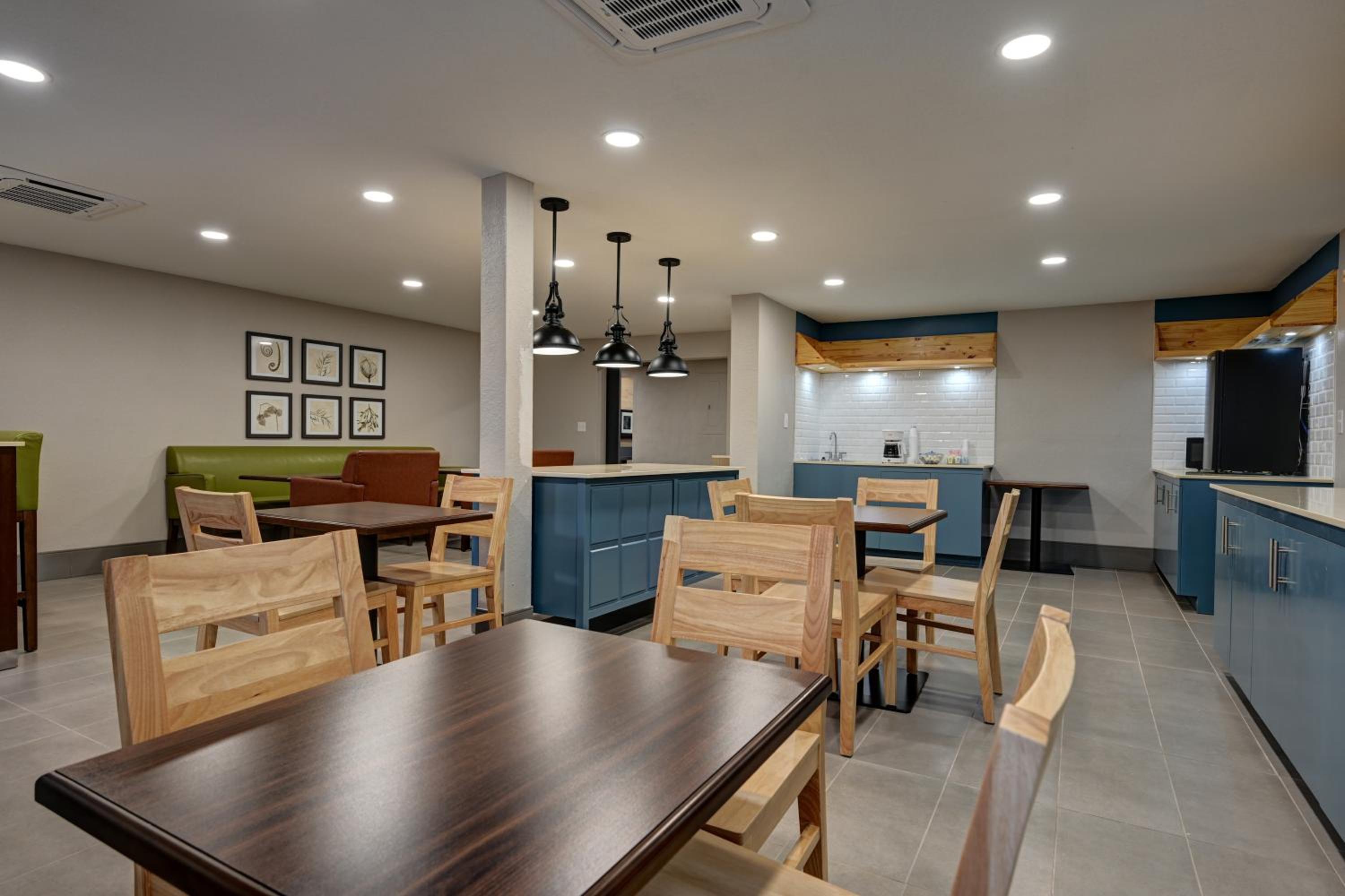 Pierre Vacations - Country Inn  Suites by Radisson, Pierre, SD - Property Image 7