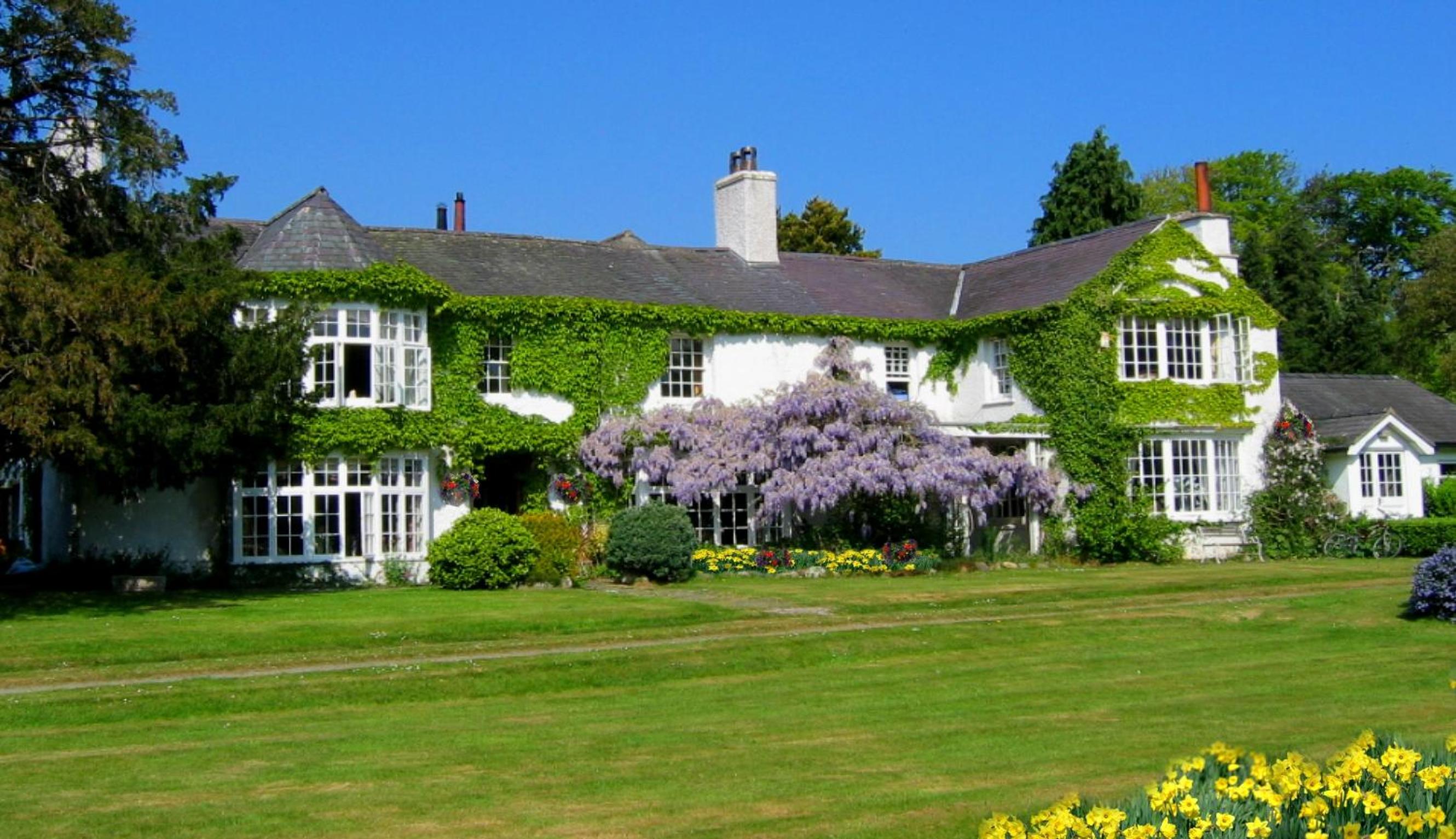 Glyn Isa Country House luxury self catering accommodation view 4