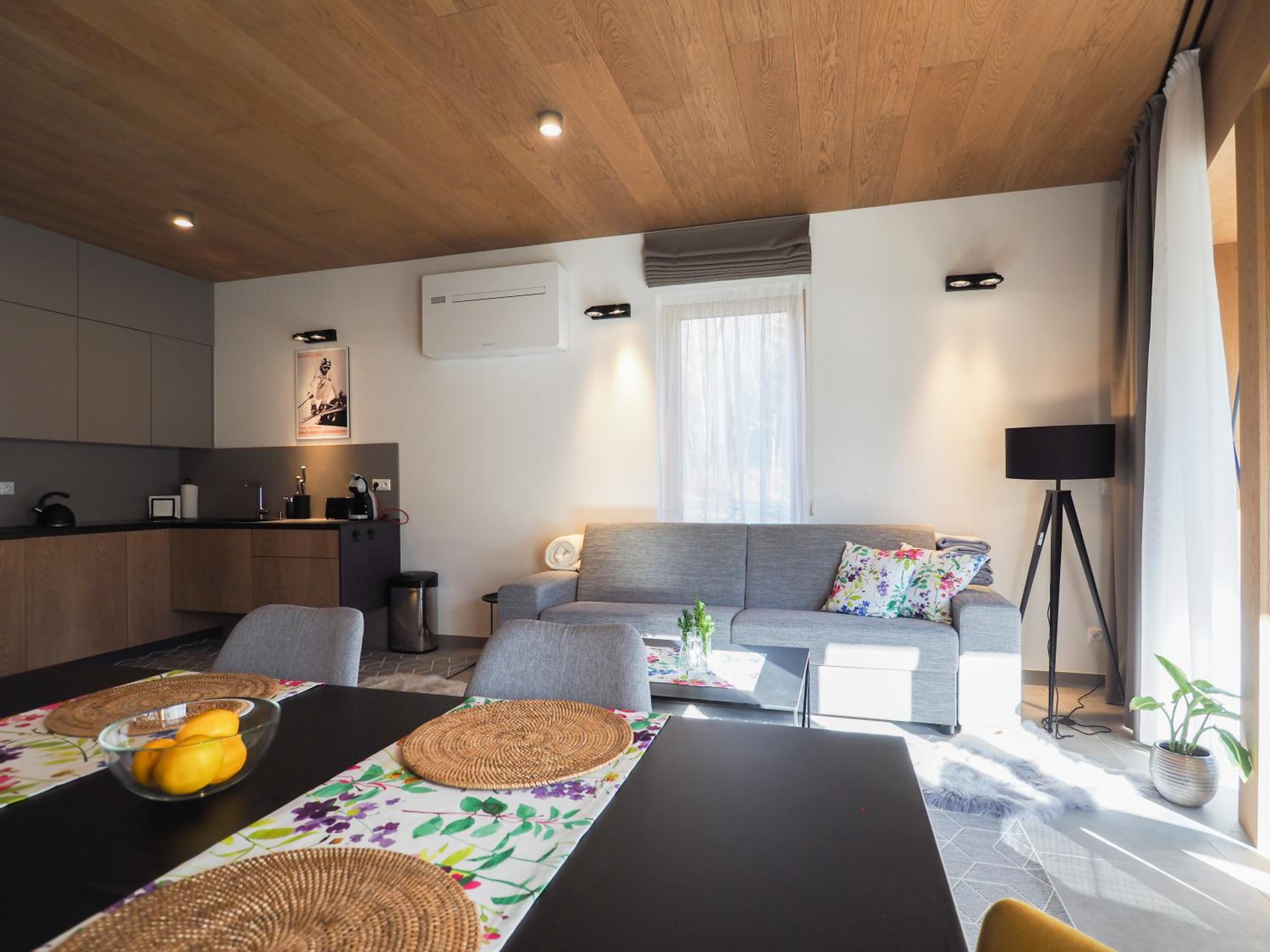 CHALEYOTT Mountain Apartments