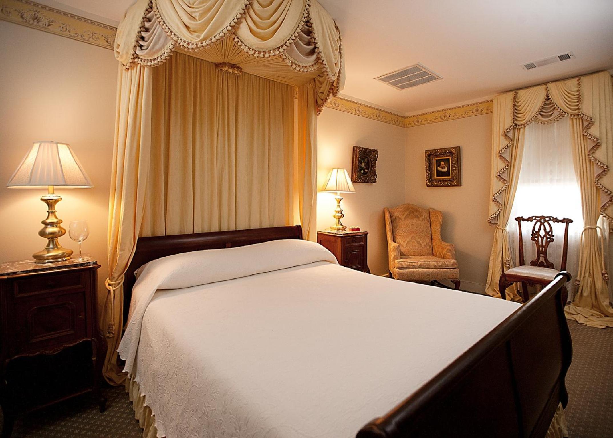 Natchez Vacations - Monmouth Historic Inn - Property Image 21