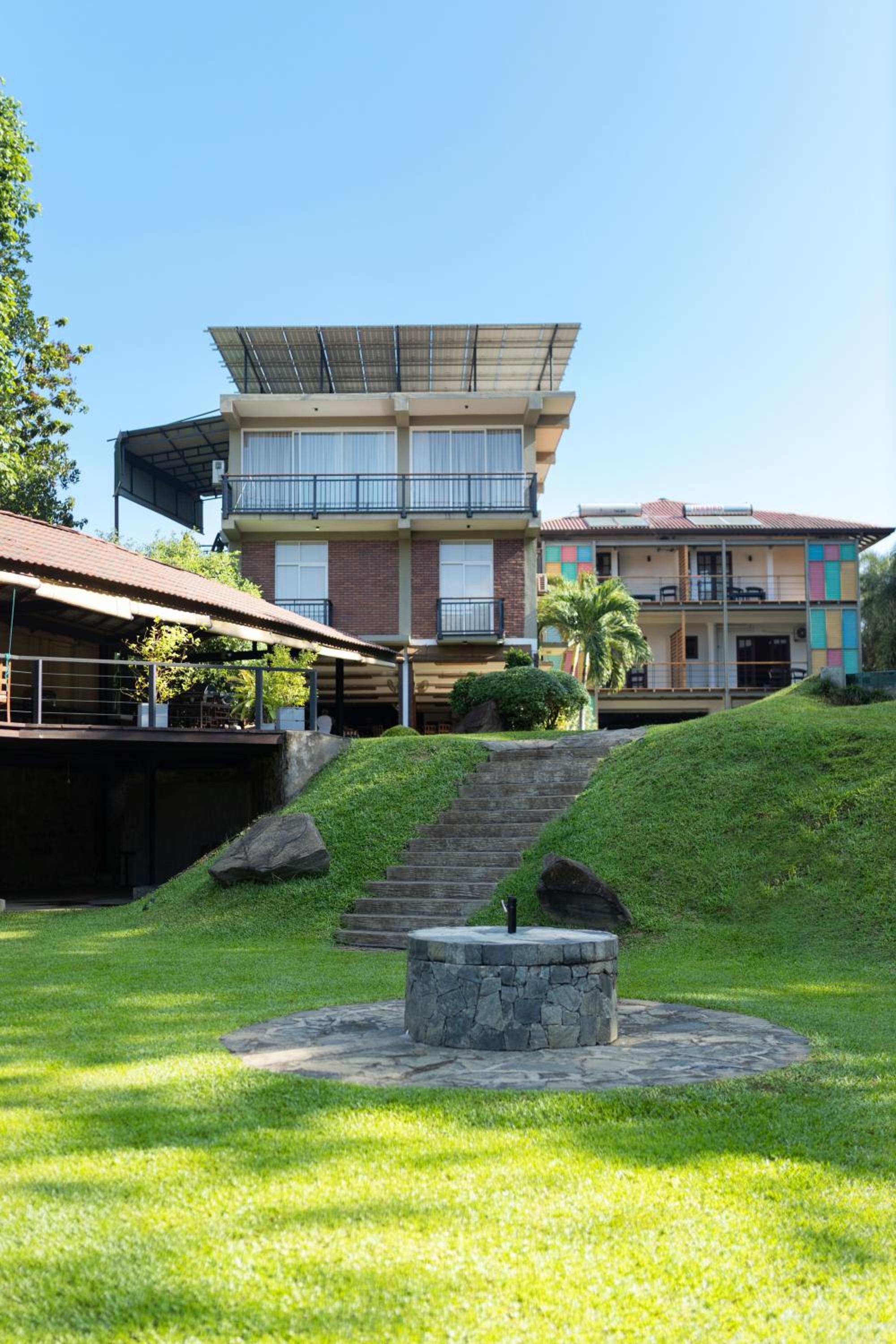 Mapakada Village - Mahiyanganaya