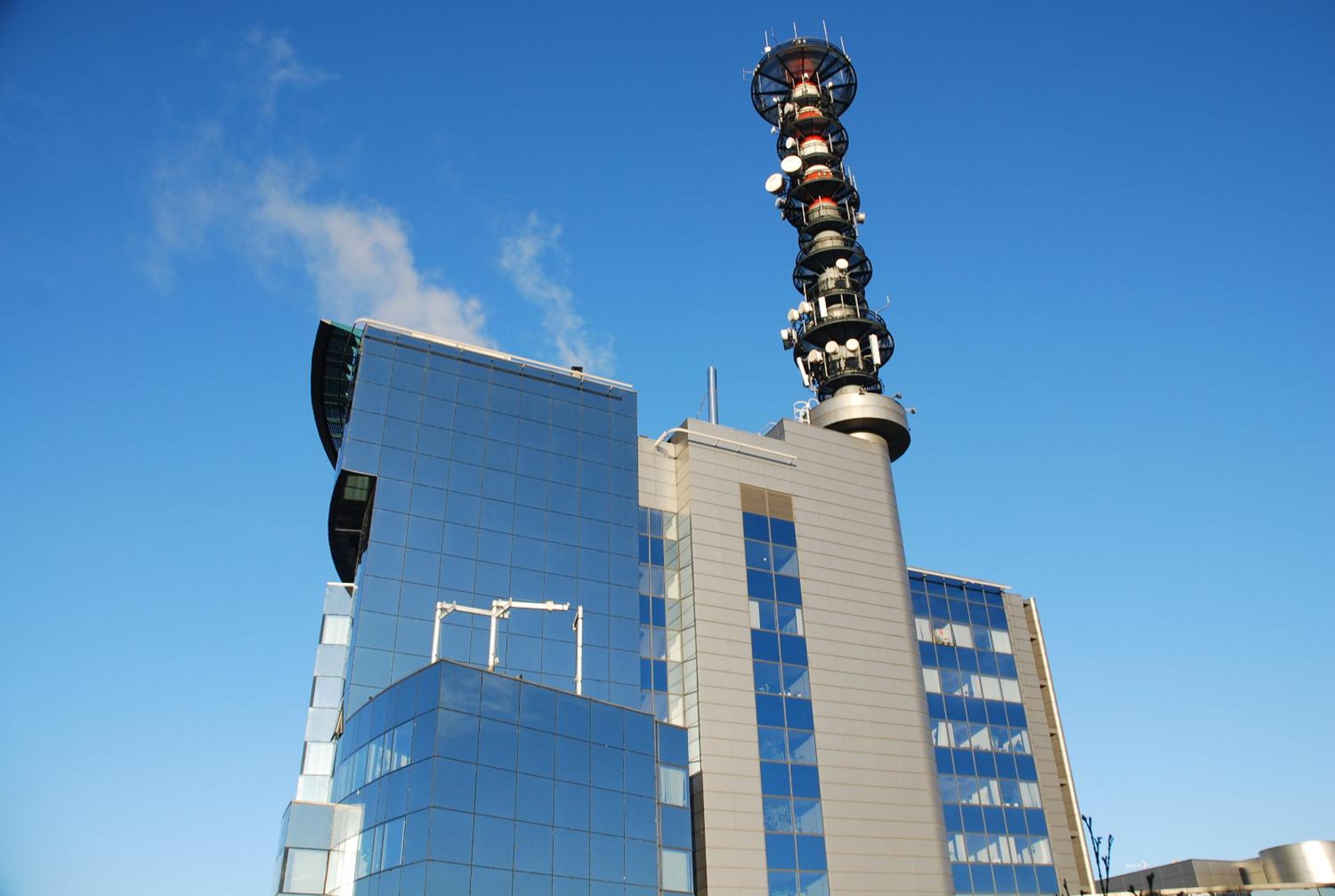 Arpad Bridge Apartments