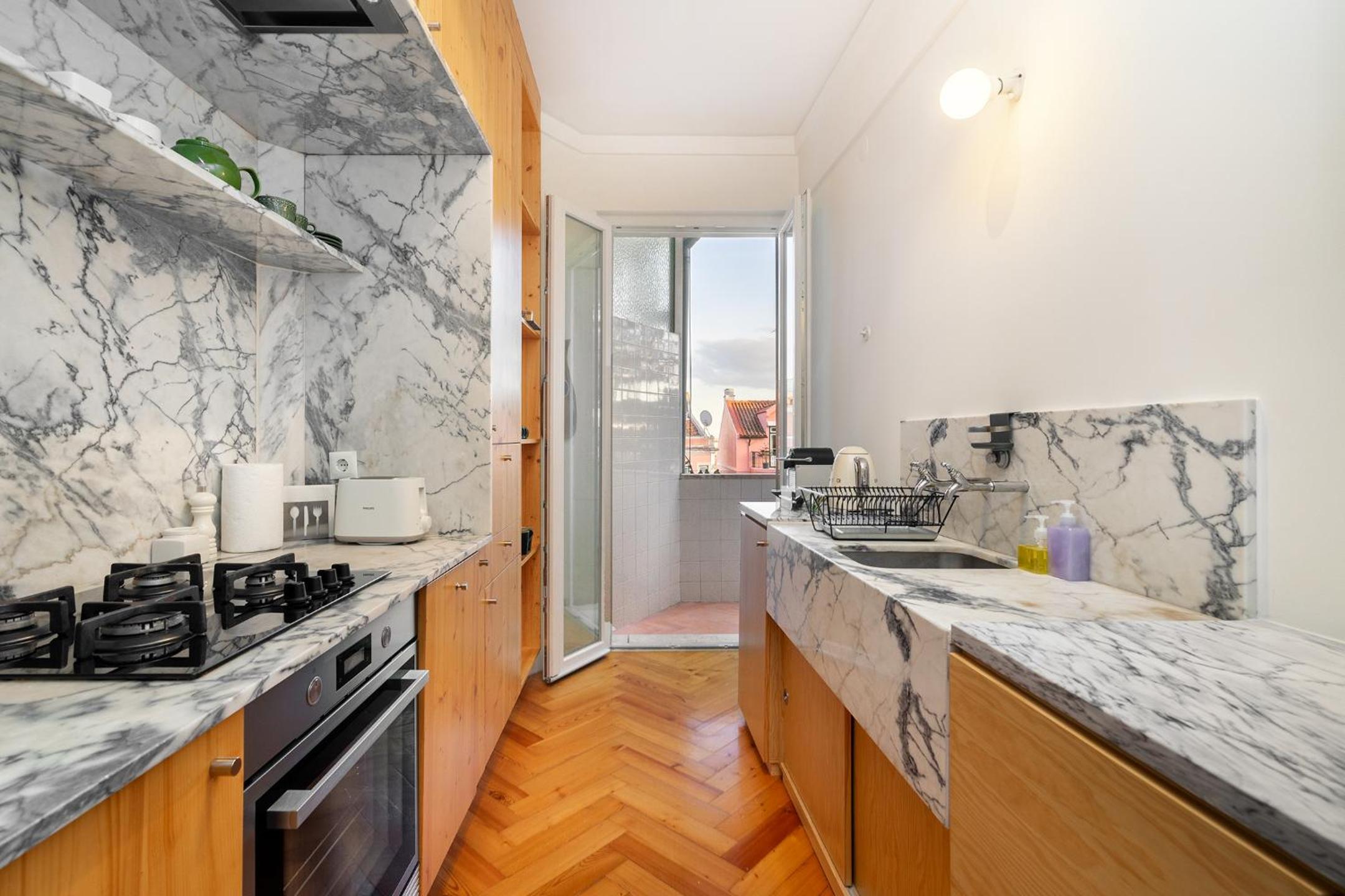 WHome | Estrela Family Apartment perfect for Families & Friends view 3