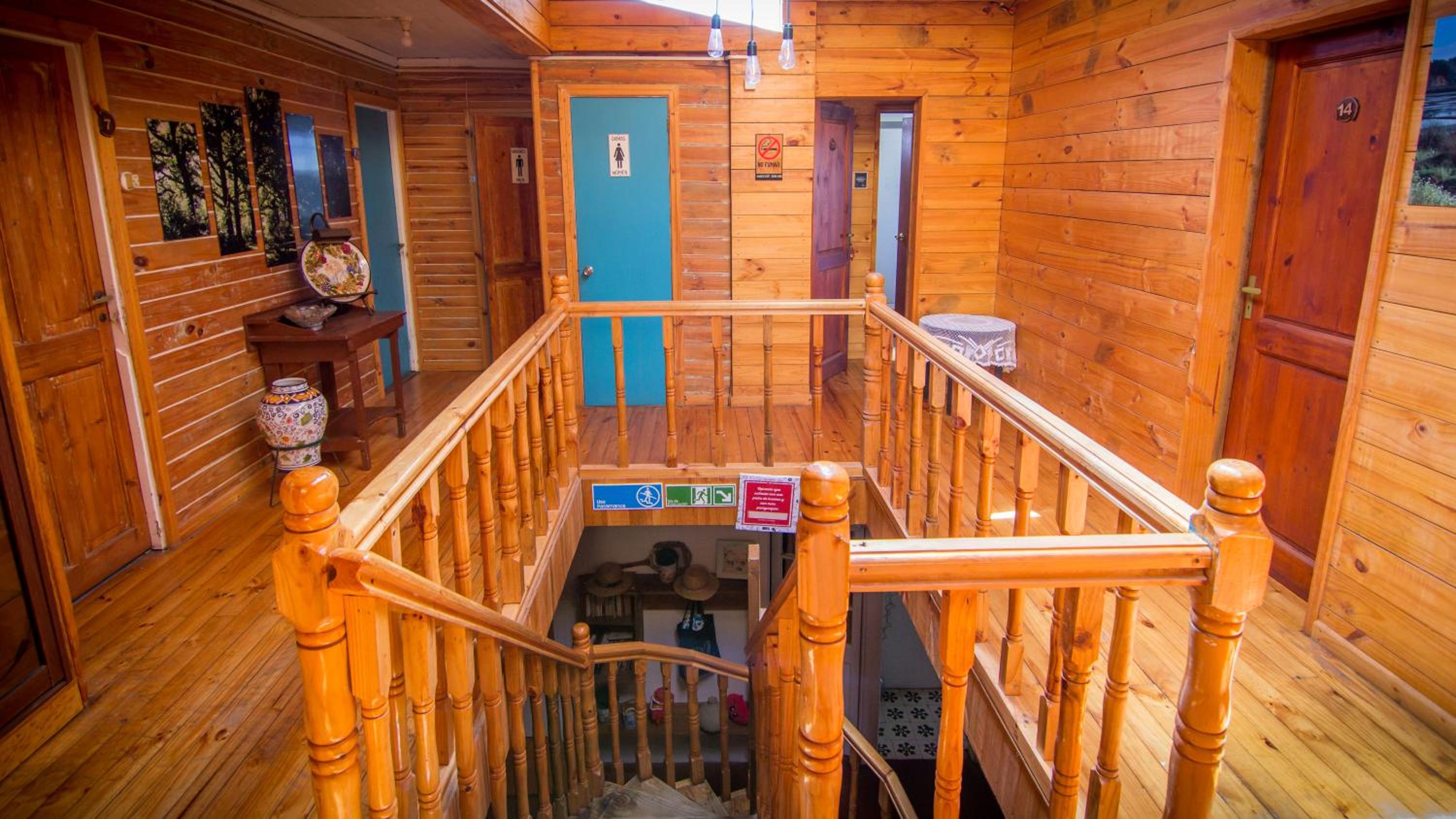 Hostel Moreno