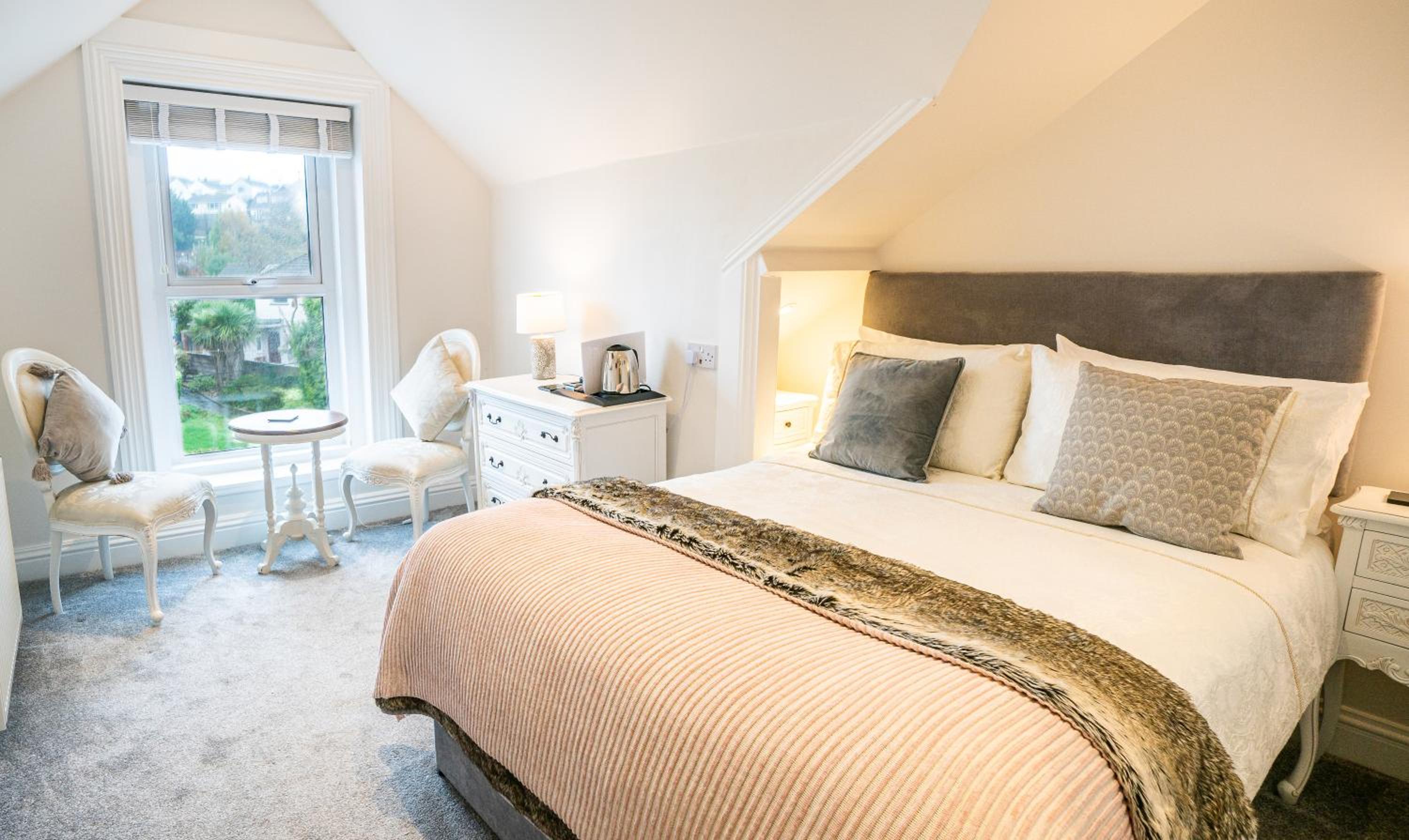 Trefoil Guest House