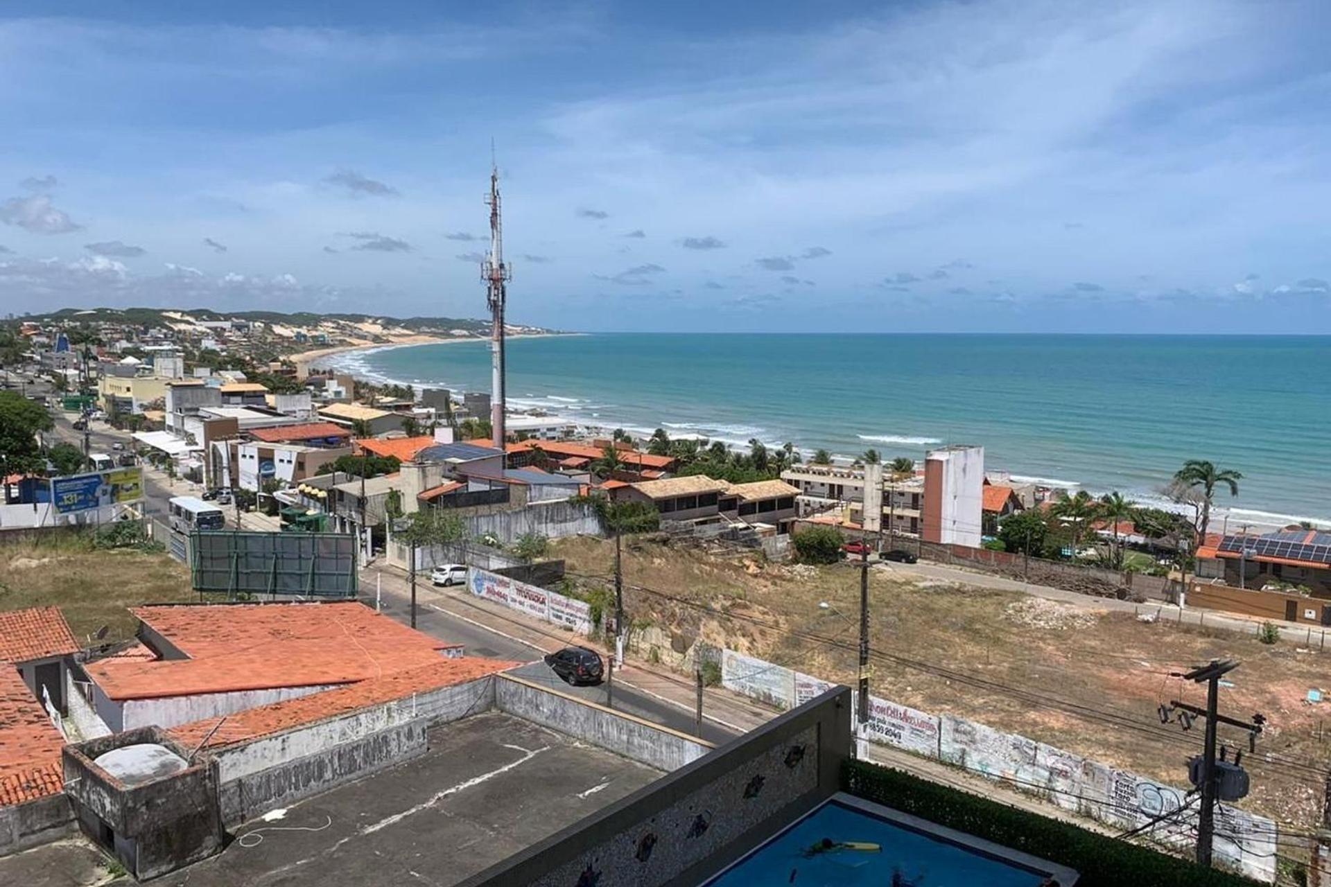 LINDO APARTAMENTO COM VISTA - PRAIA DE PONTANEGRA
