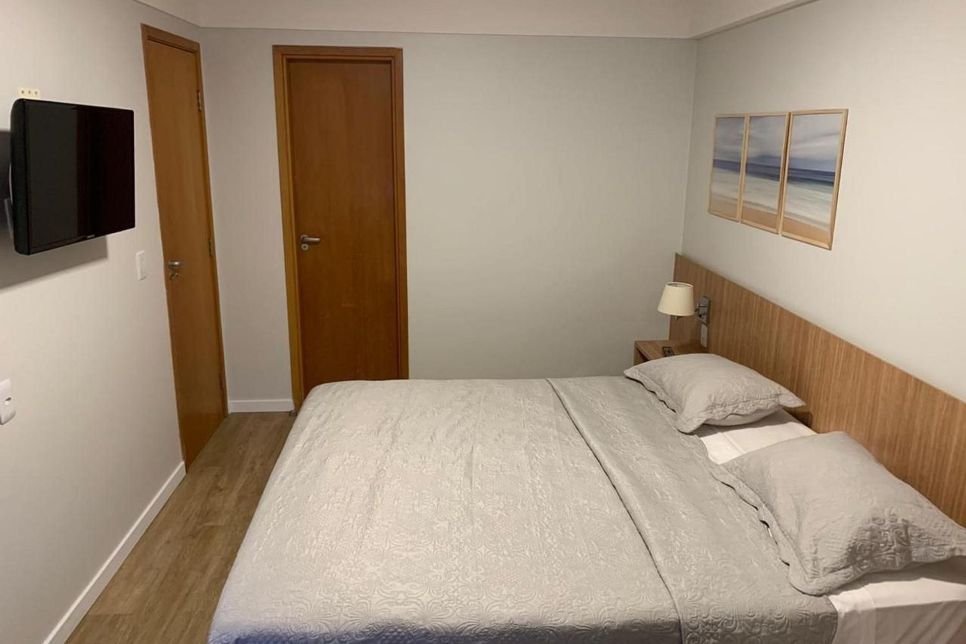LINDO APARTAMENTO COM VISTA - PRAIA DE PONTANEGRA