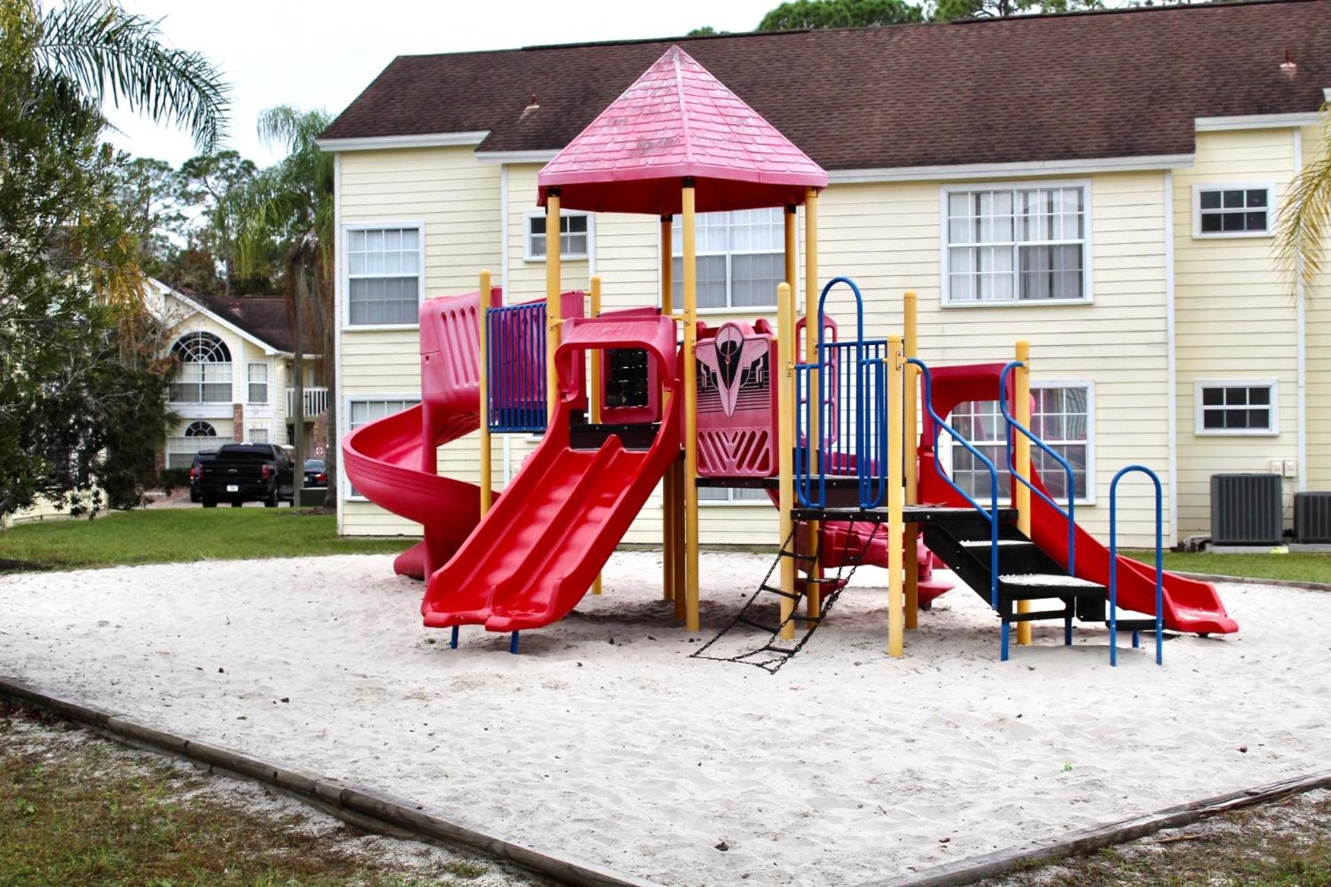 ELEGANT & LUXURIOUS FAMILY APARTMENT close to DISNEY WORLD