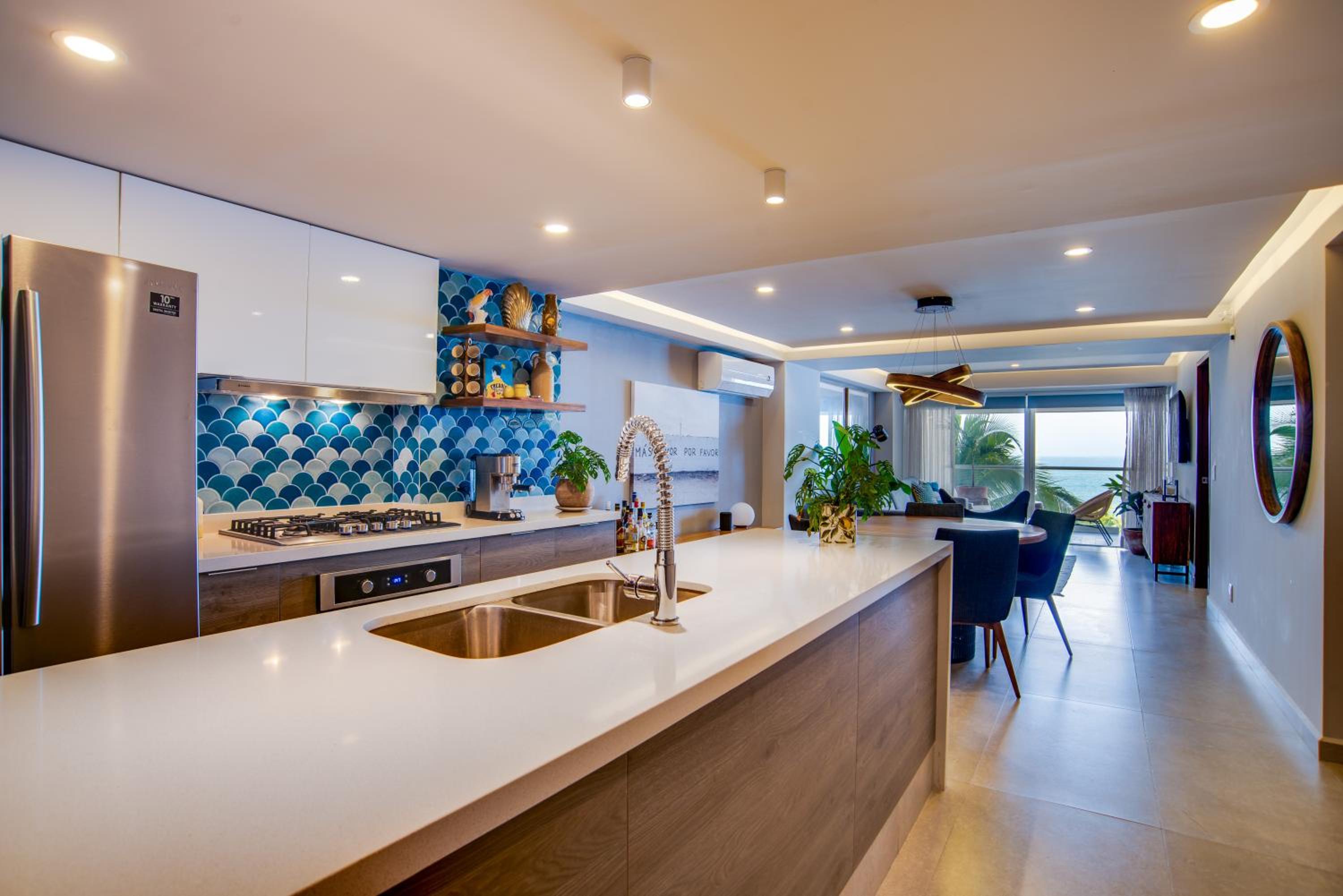Casa Blue view 4