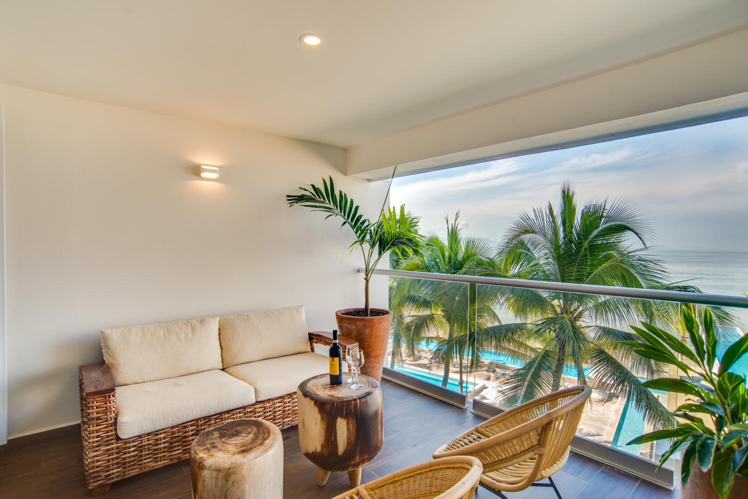 Casa Blue view 3