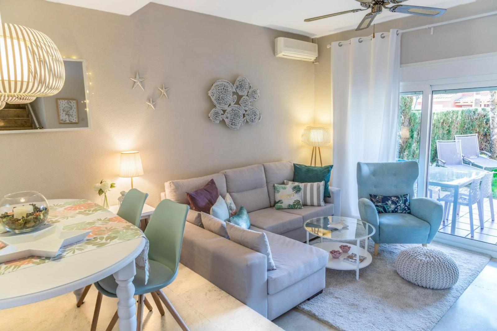 Hotel Estupendo Adosado Urbanizacion Hoyo 12 Novo Sancti Petri - Image 1