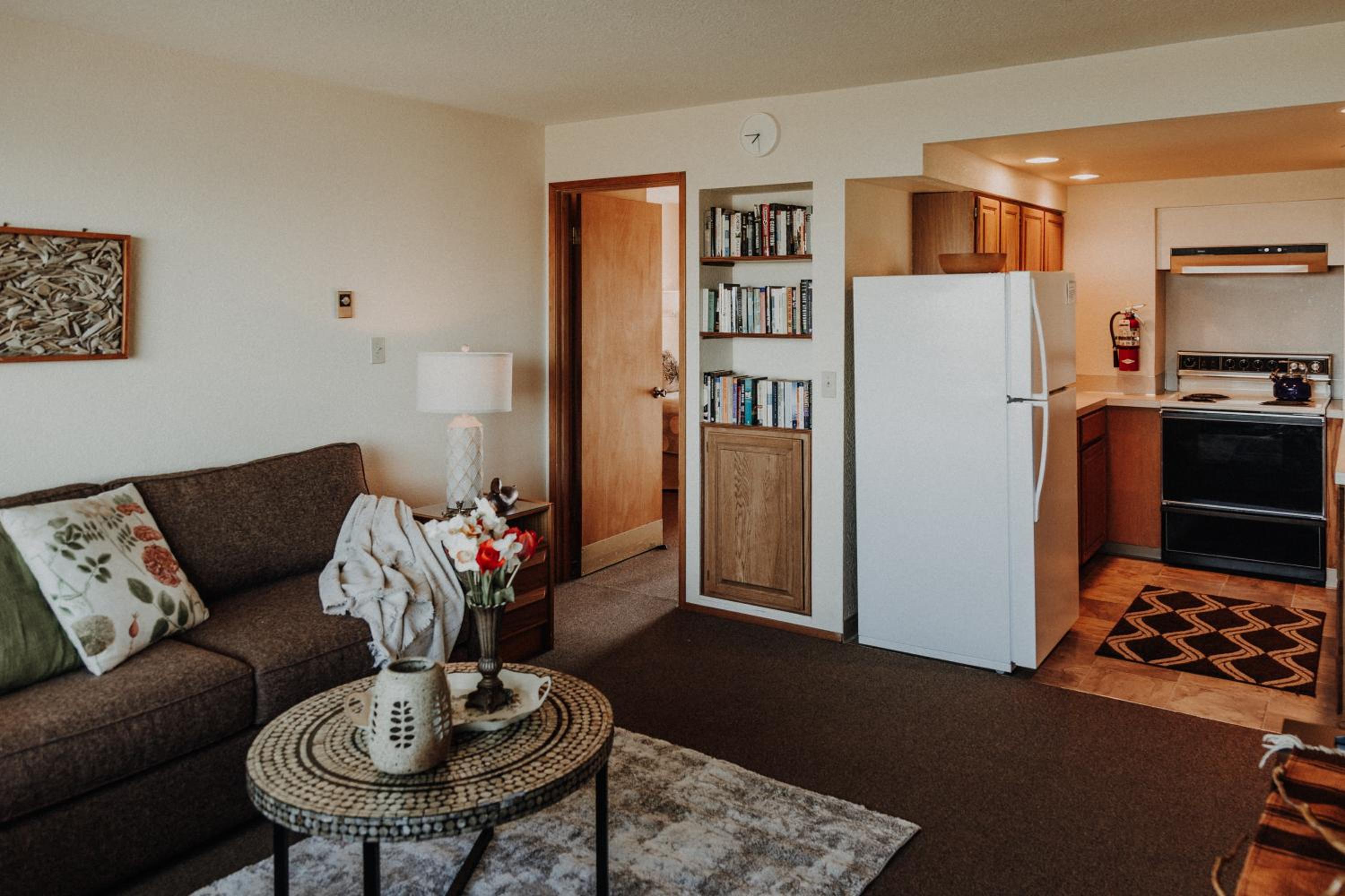 Dungeness Bay Cottages - Property Image 3