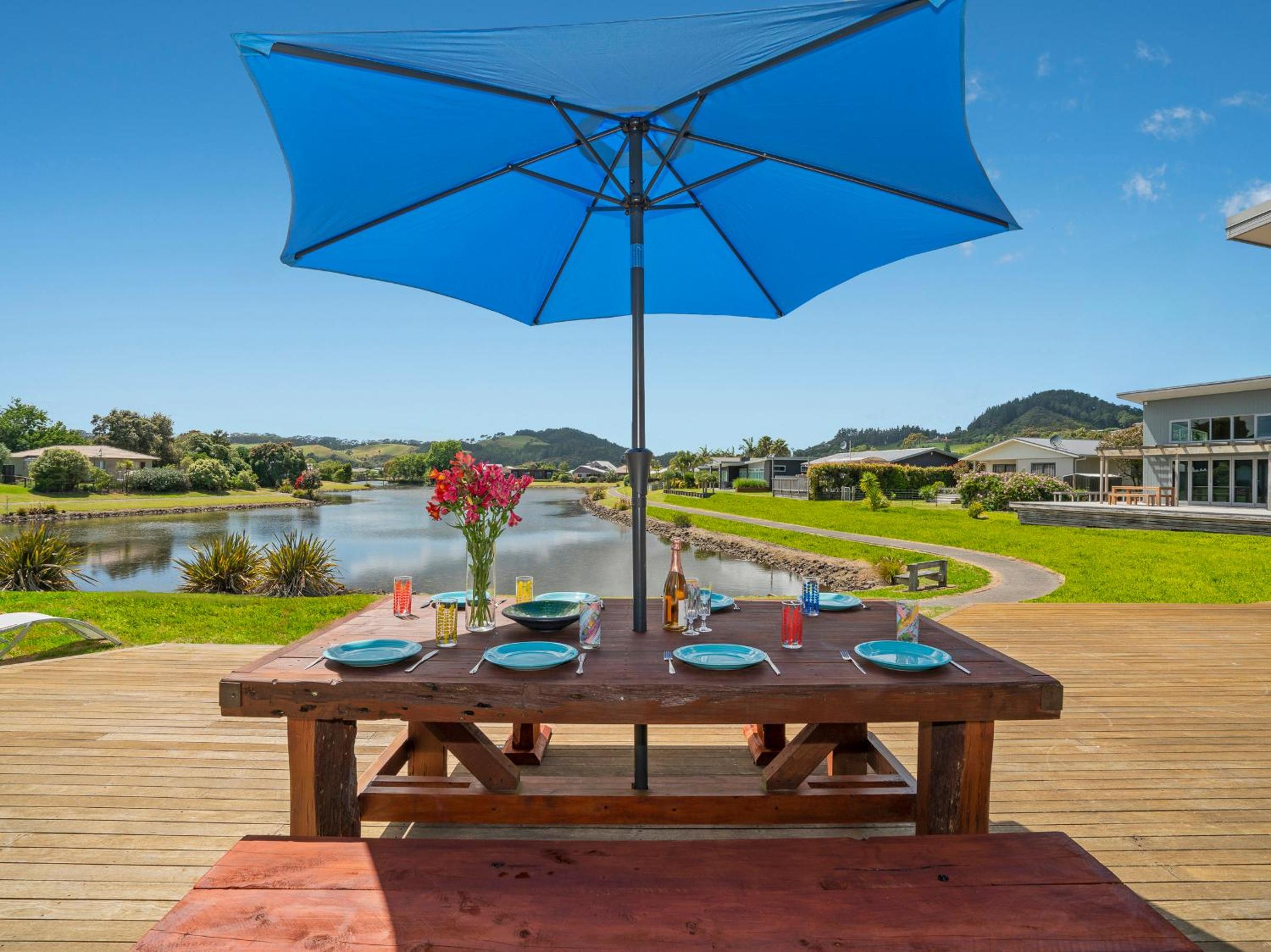 Lake on Scott - Cooks Beach Holiday Home view 5