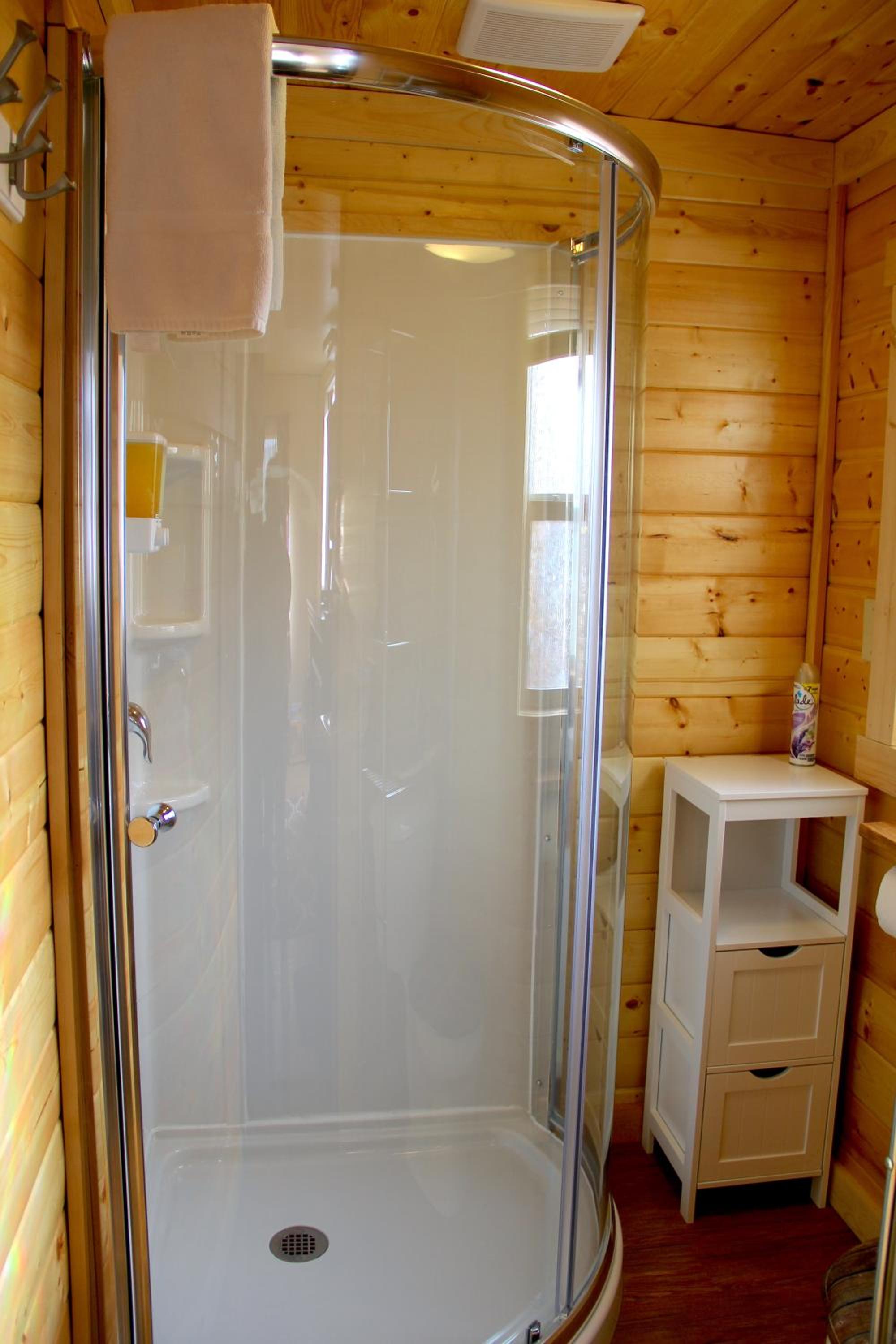 Yellowstone's Treasure Cabins view 4