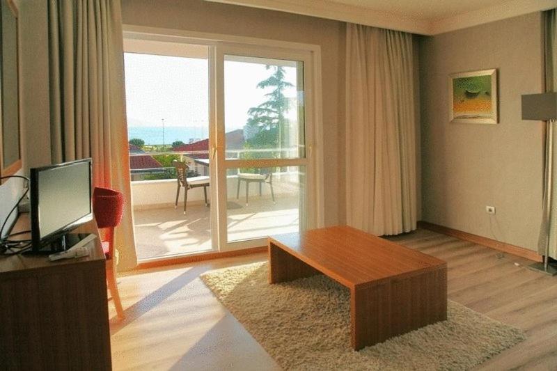 Island Otel - Image 77